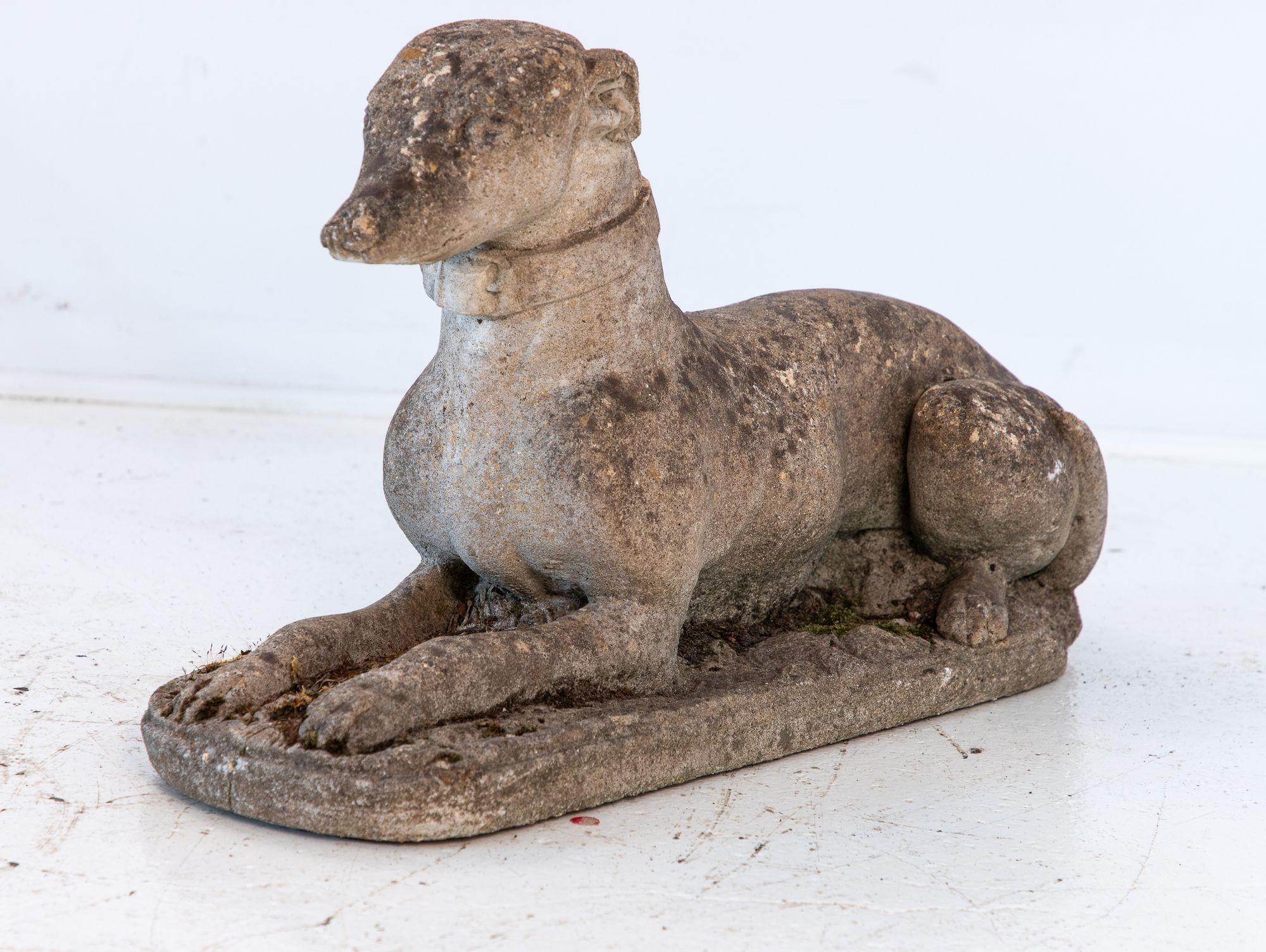 Mid 20th Century English Reconstituted Stone Whippet or Greyhound Dog Bon état - En vente à South Salem, NY