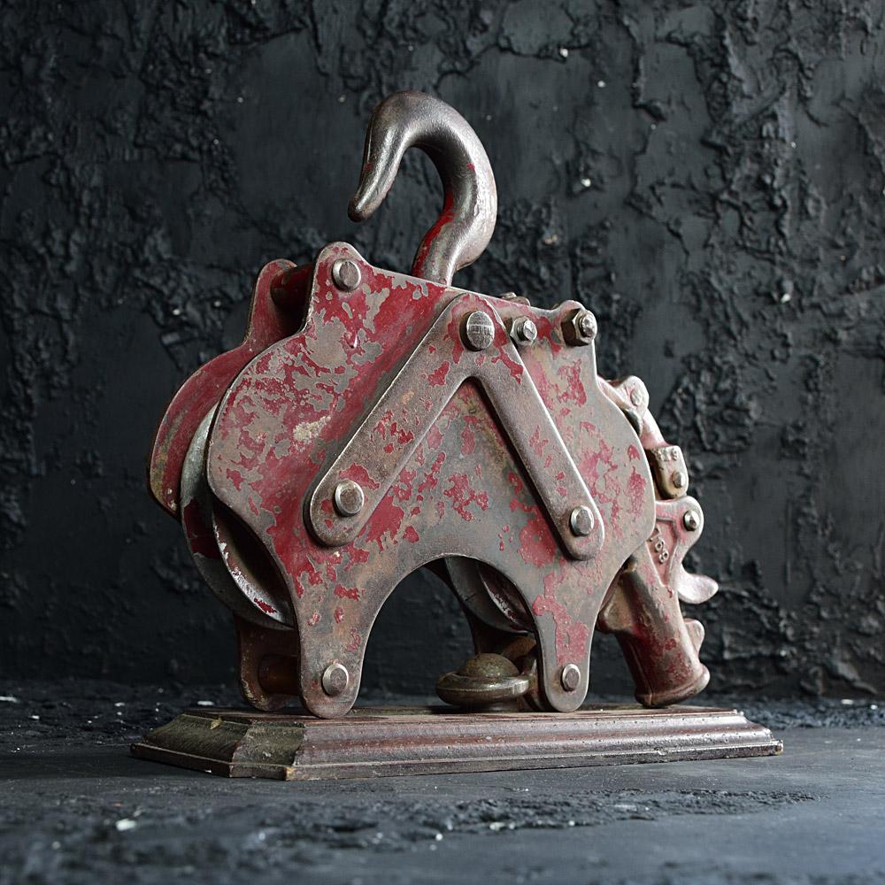 Mid-20th Century English Rope lock Hoist Rhino Sculpture 3