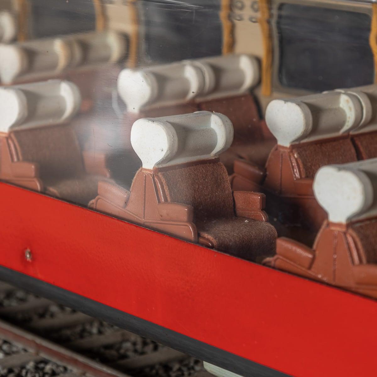 Modellino della metà del 20° secolo del Trans Europ Express c.1960 in vendita 11