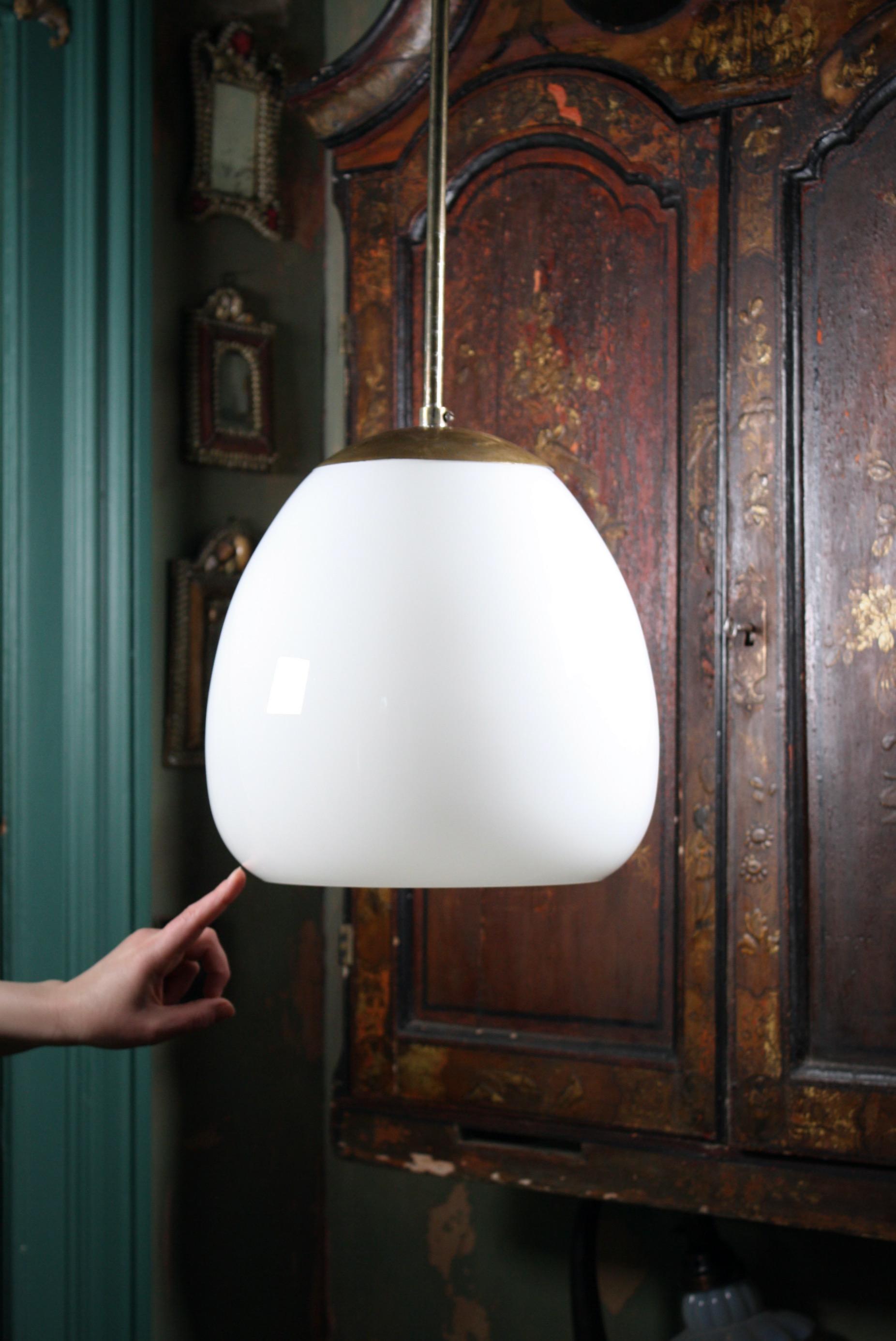 16 Mid-20th Century Extra Large Glass Opaline and Brass Tulip Pendants Lights 10