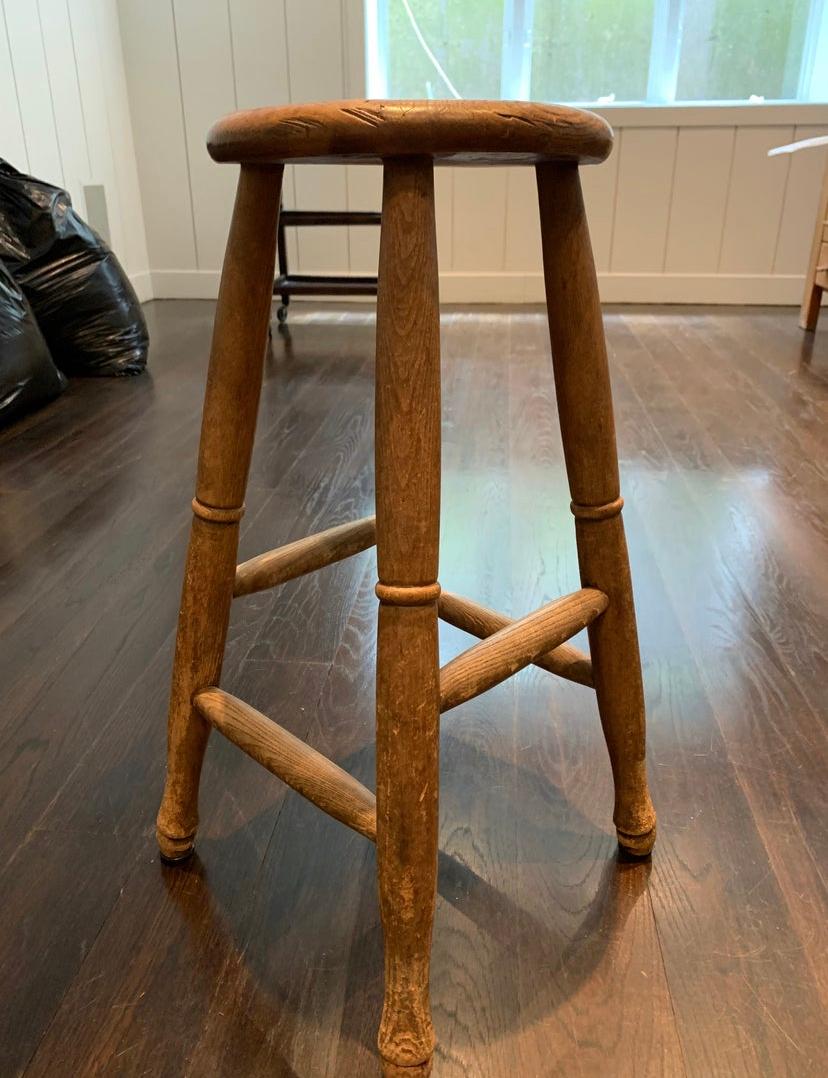 Antique farm style wooden stool, suitable for seating or as a side table. All signs of use shown in detailed images.

Dimensions: 11.5