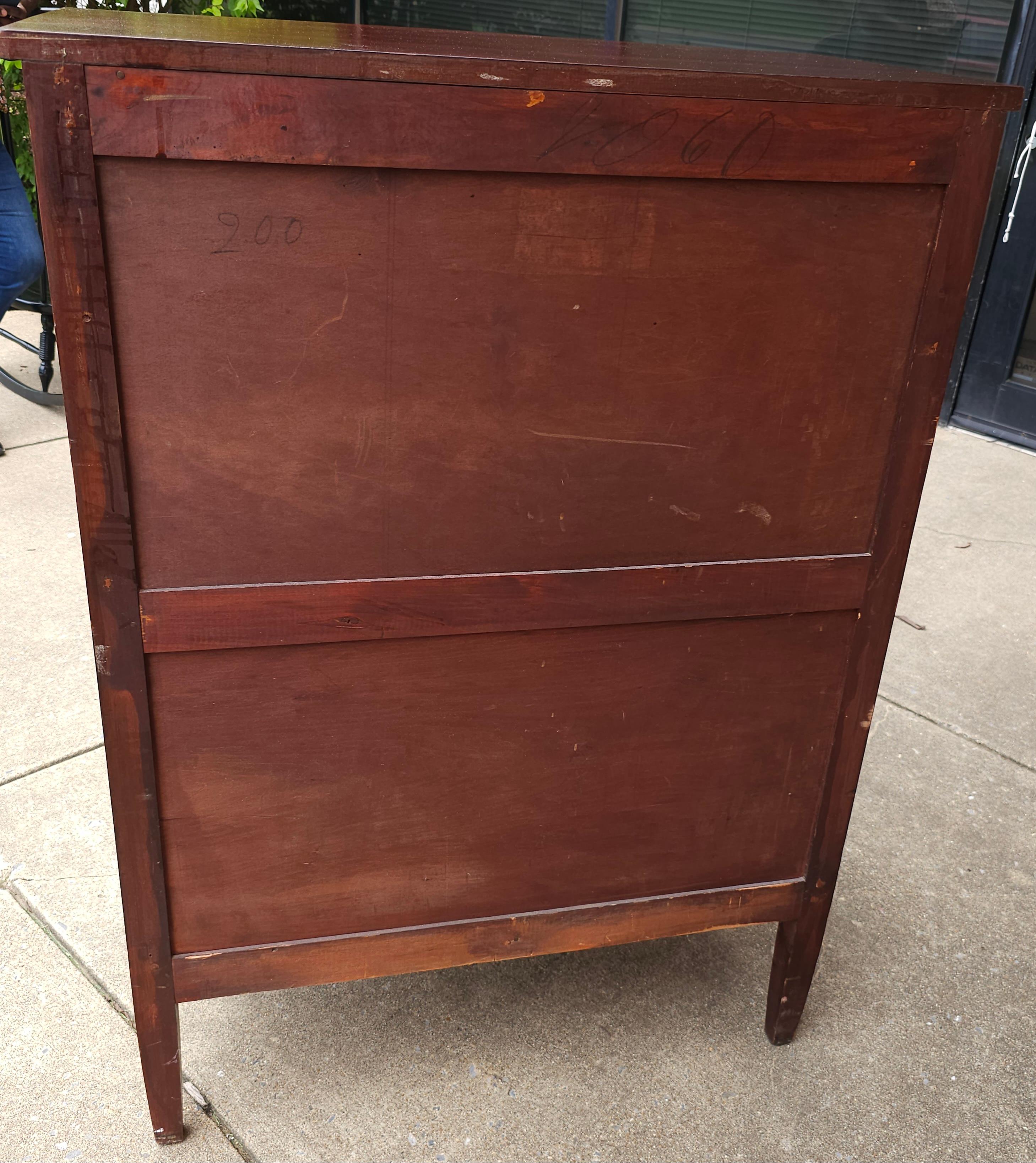 Mid 20th Century Federal Hepplewhite Style Mahogany Chest of Drawers For Sale 4