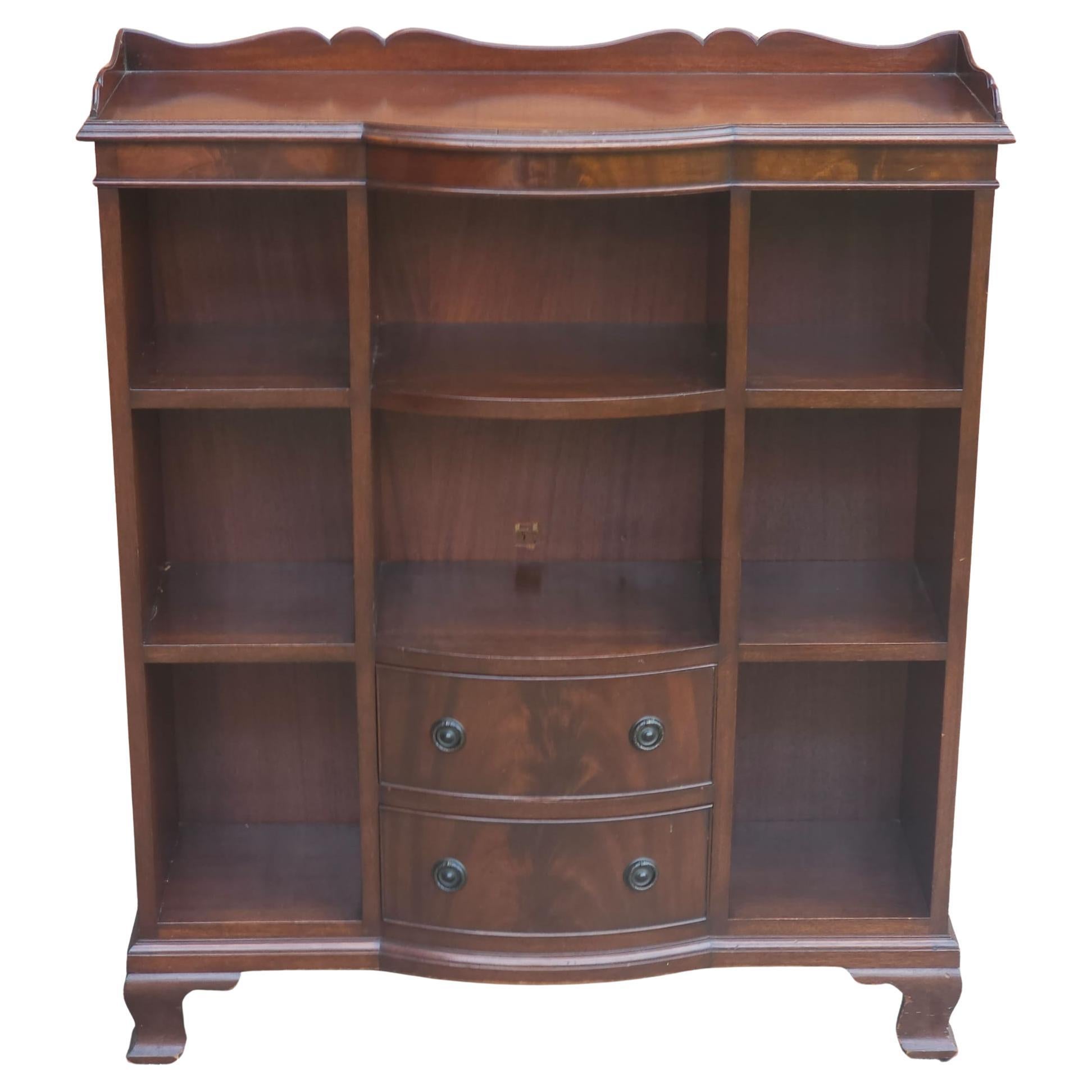 Mid 20th Century Federal Style Mahogany Display Cabinet For Sale