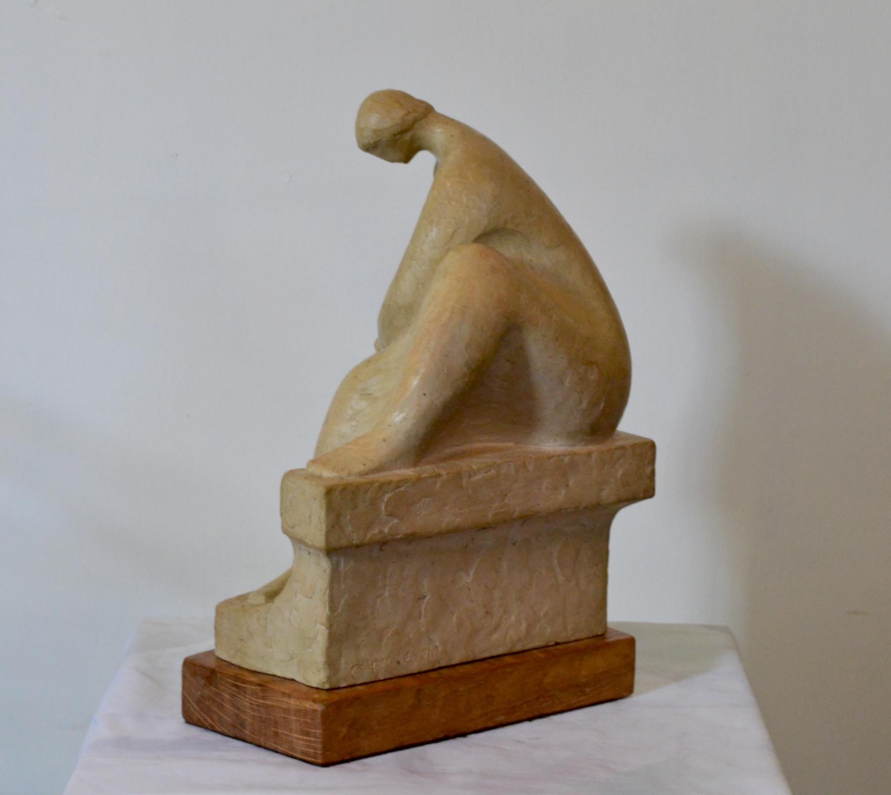 clay sculpture stand