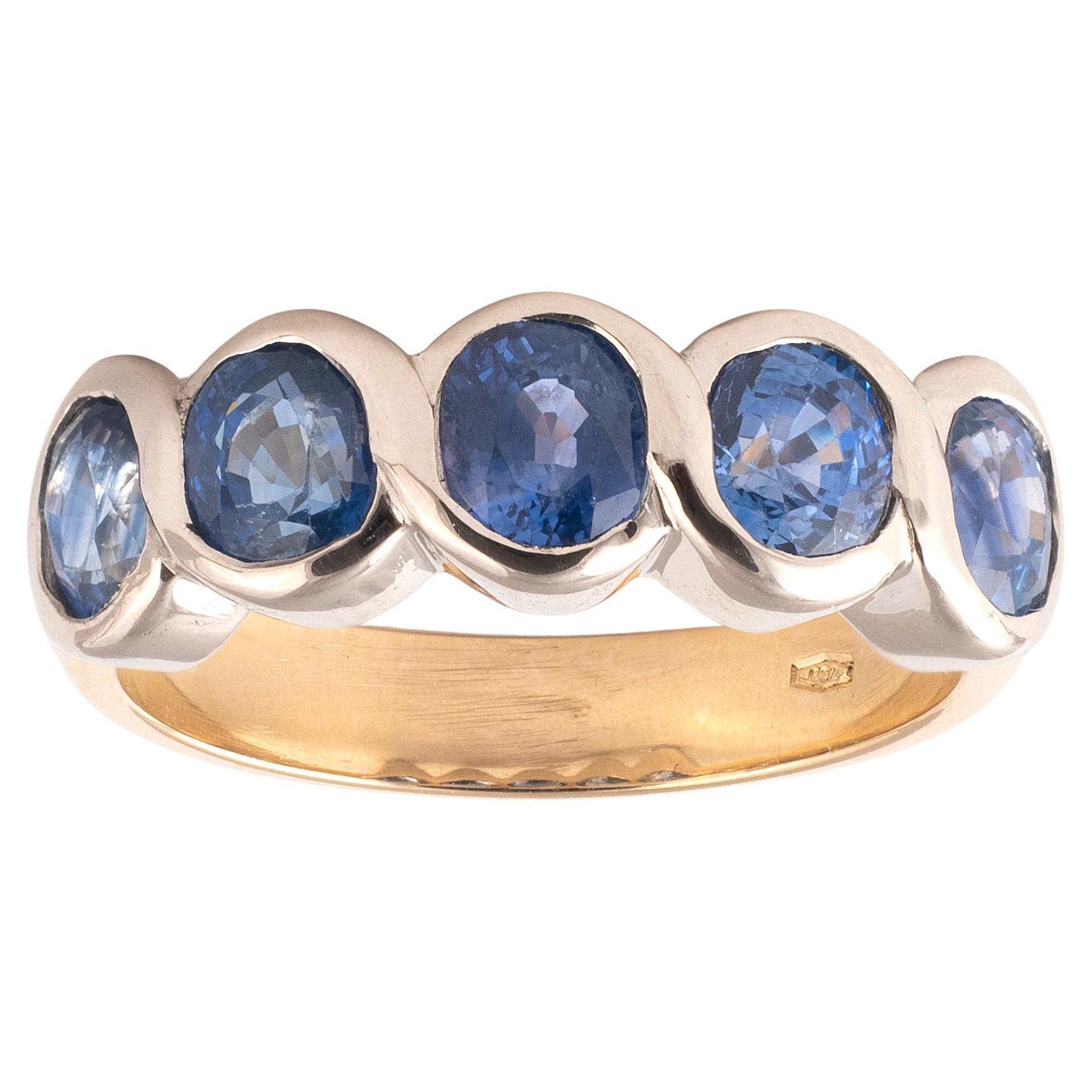 Mid-20th Century Five Stone Sapphire Ring (Ovalschliff) im Angebot