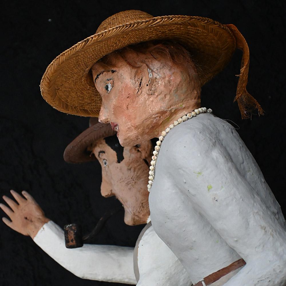 Mitte des 20. Jahrhunderts folkart geschnitzt Holz Außenseiter Kunstfiguren im Zustand „Relativ gut“ im Angebot in London, GB