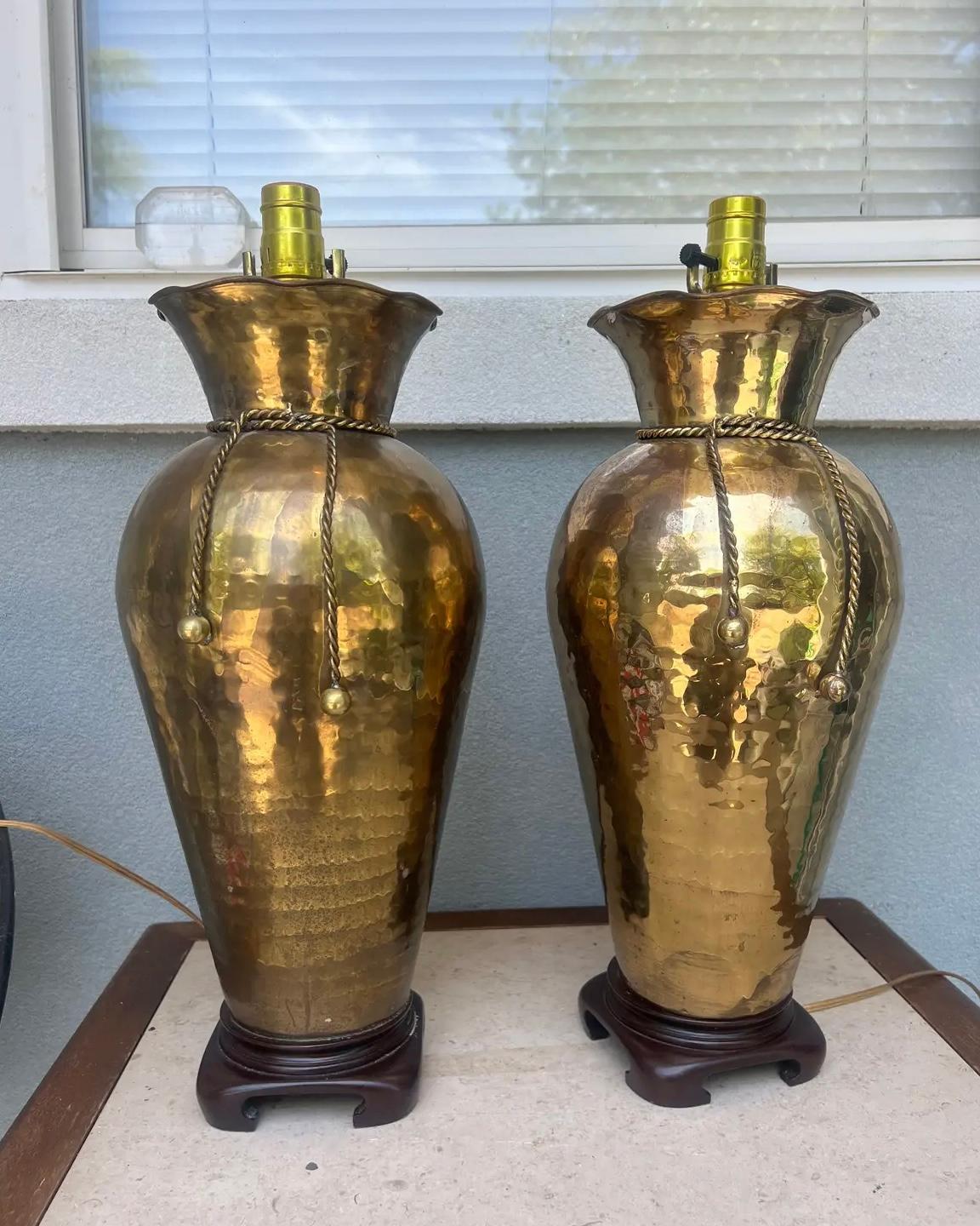 Frederick Cooper Large Hammered Brass / Bronze Table lamps. Large hammered brass body 10 1/2