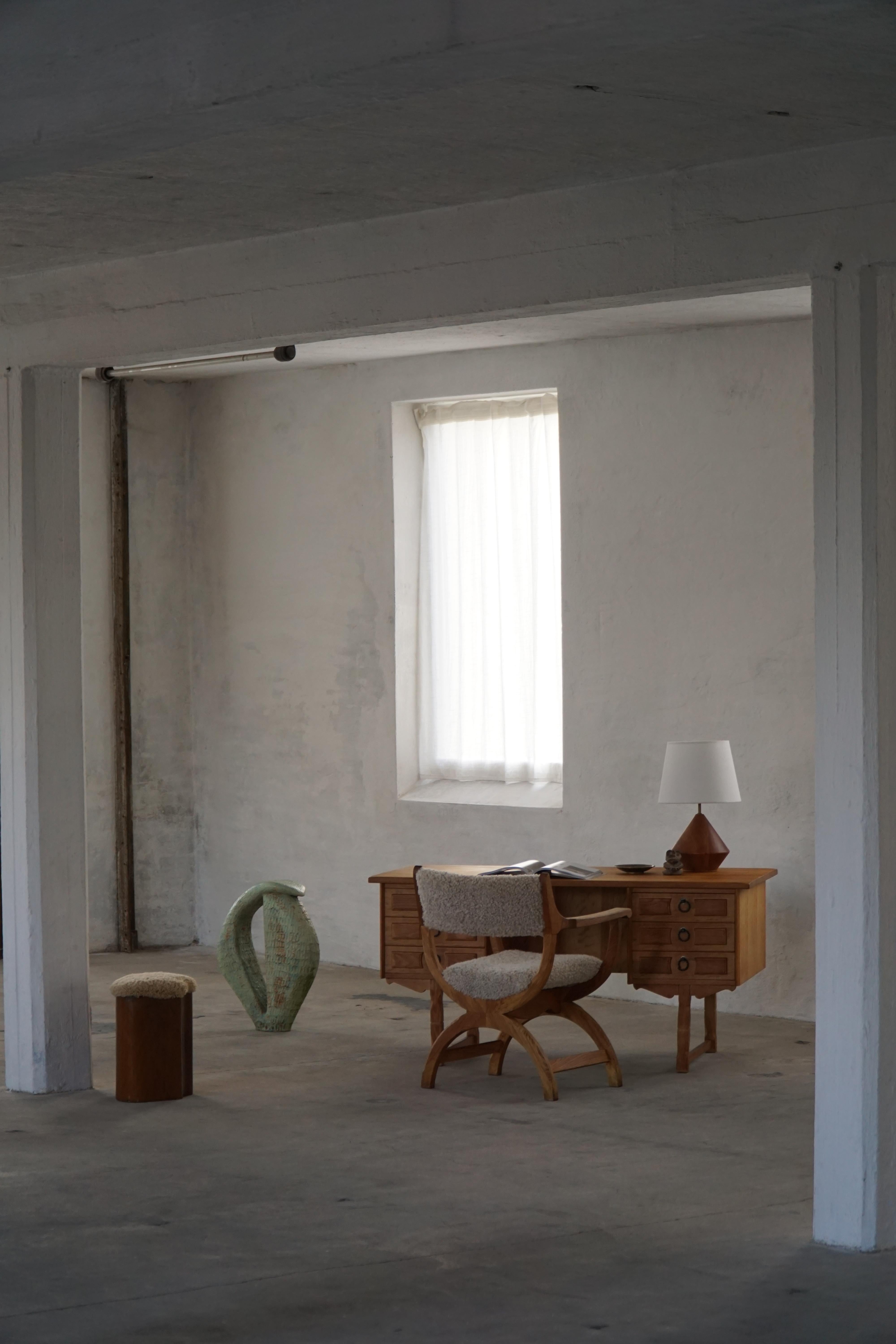 Mid-20th Century, Freestanding Oak Desk by Henning Kjærnulf, Denmark, 1960s For Sale 11