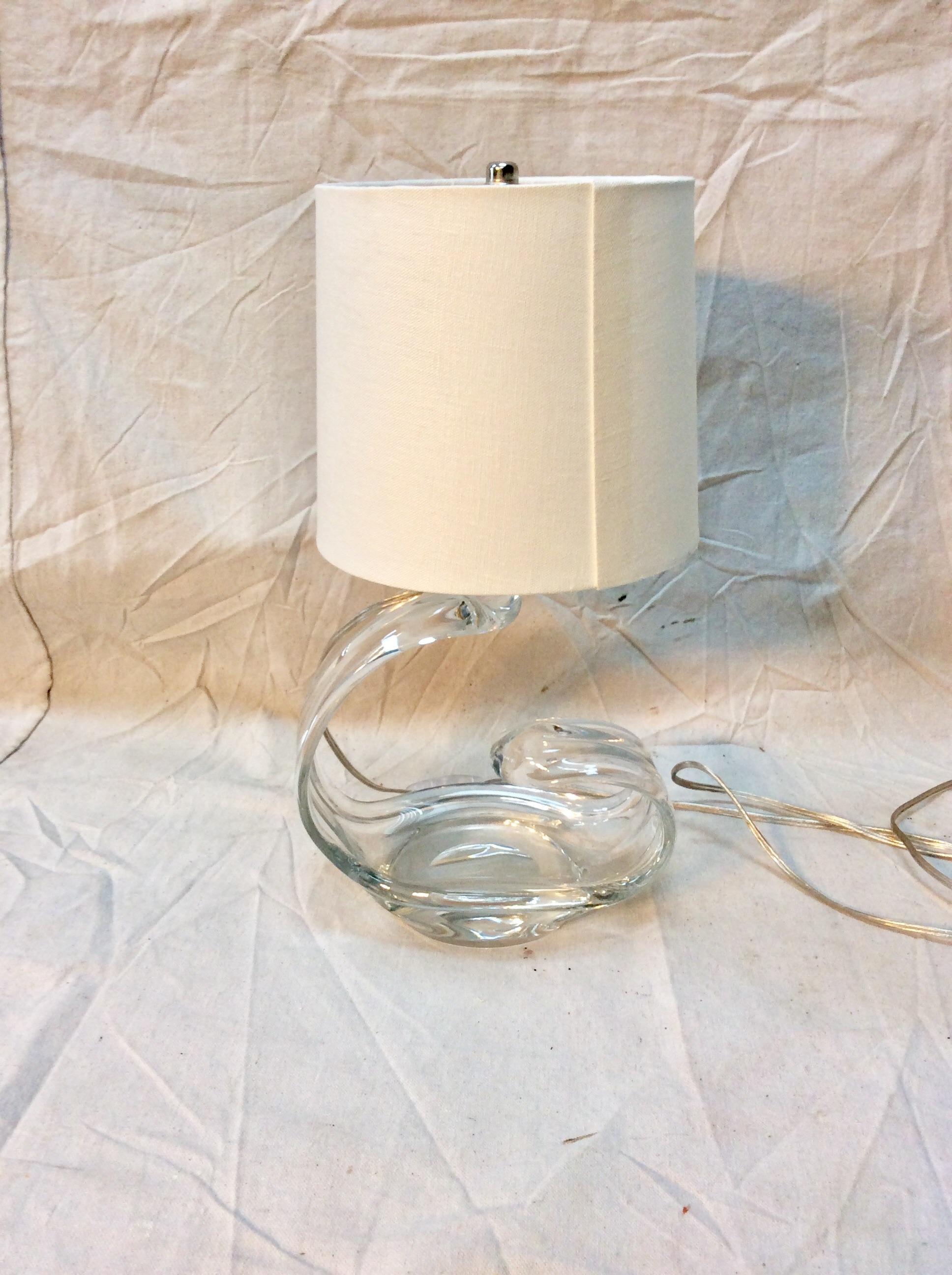 Verre Lampe de table en verre d'art français du milieu du 20e siècle en vente