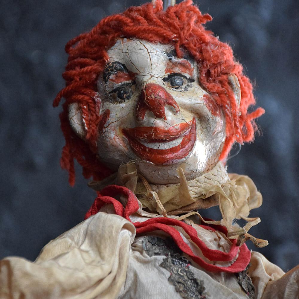 Mid-20th century articulated clown Marquette
A charming example of a mid-20th century French fully articulated Marquette, in the form of a clown. This figure is fully articulated with hanging support cotton strings (does not Stand alone), wooden