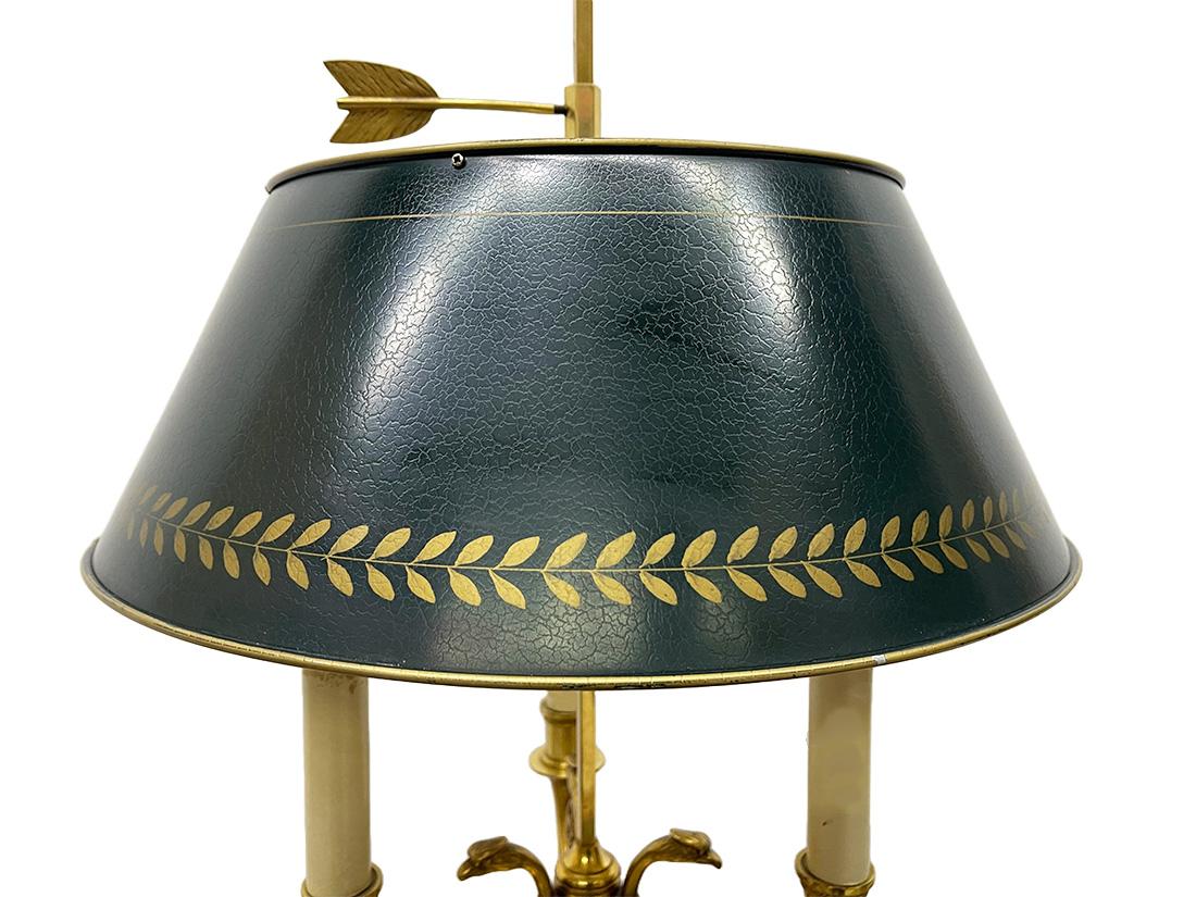 Mid 20th Century French brass Bouillotte lamp In Good Condition For Sale In Delft, NL