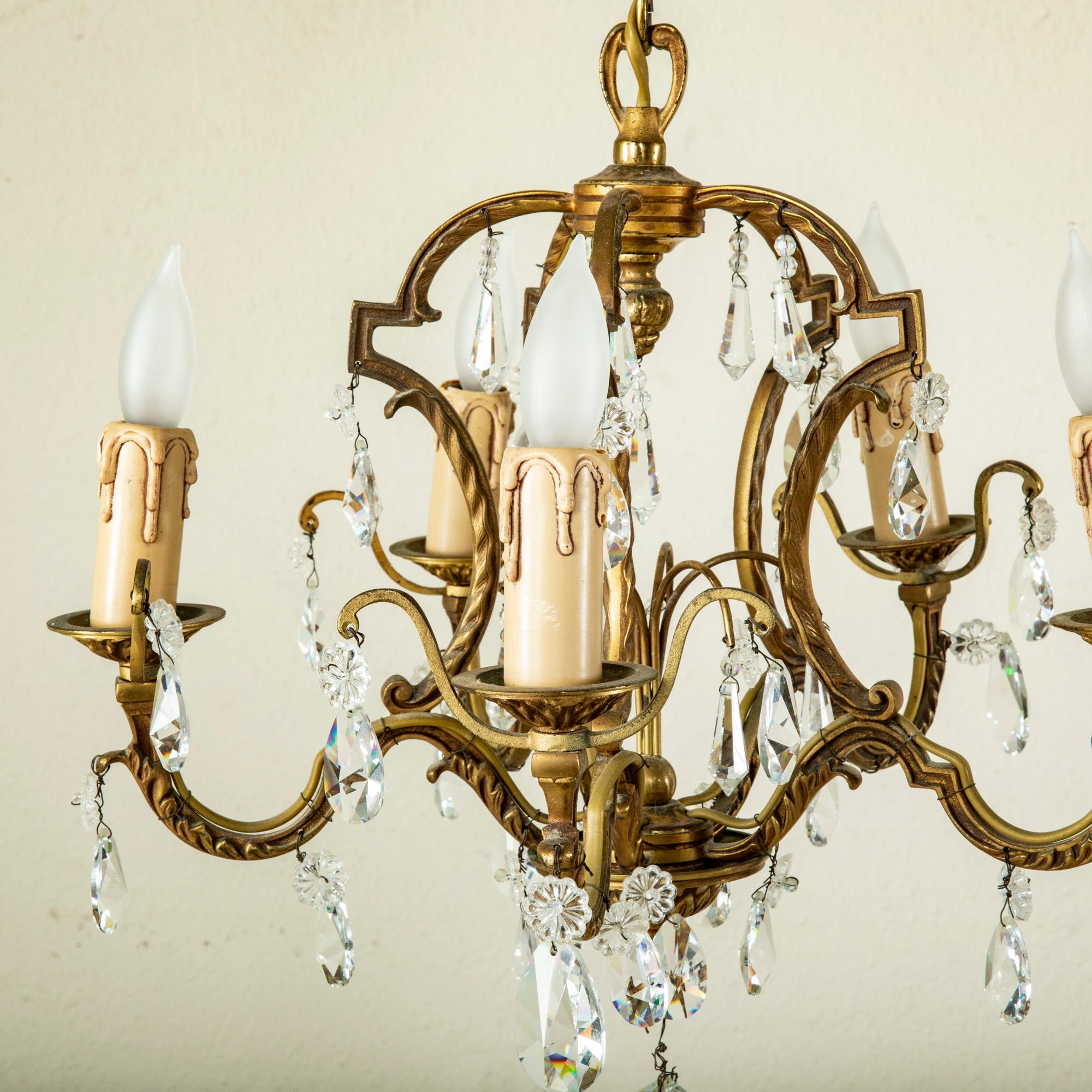 Mid-20th Century French Bronze and Strass Crystal Chandelier For Sale 1