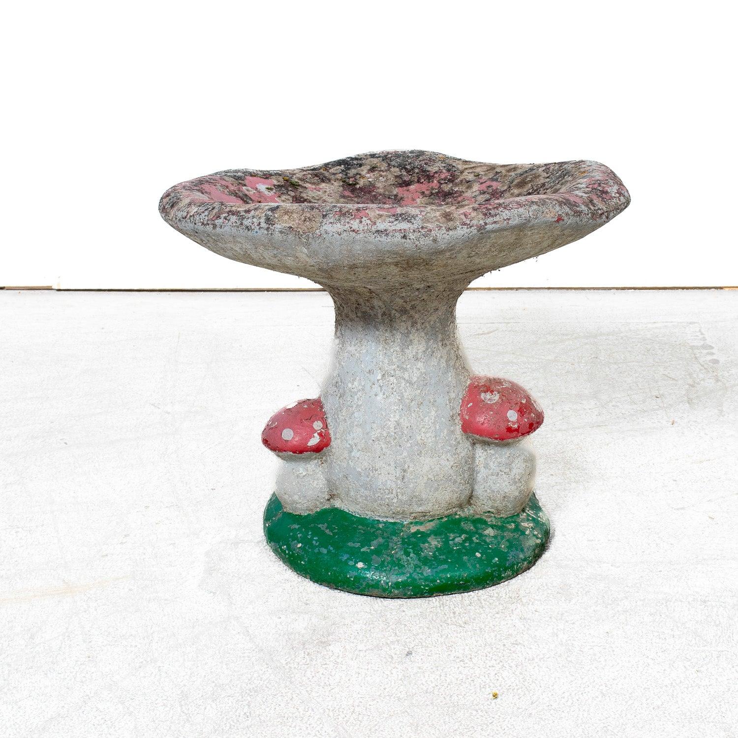 Mid-20th Century French Cast Concrete Mushroom Garden Ornament or Sculpture For Sale 7