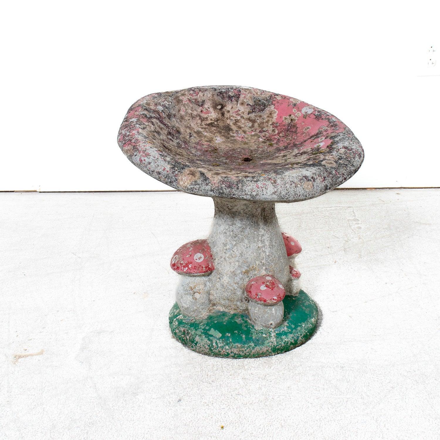 Mid-20th Century French Cast Concrete Mushroom Garden Ornament or Sculpture For Sale 1