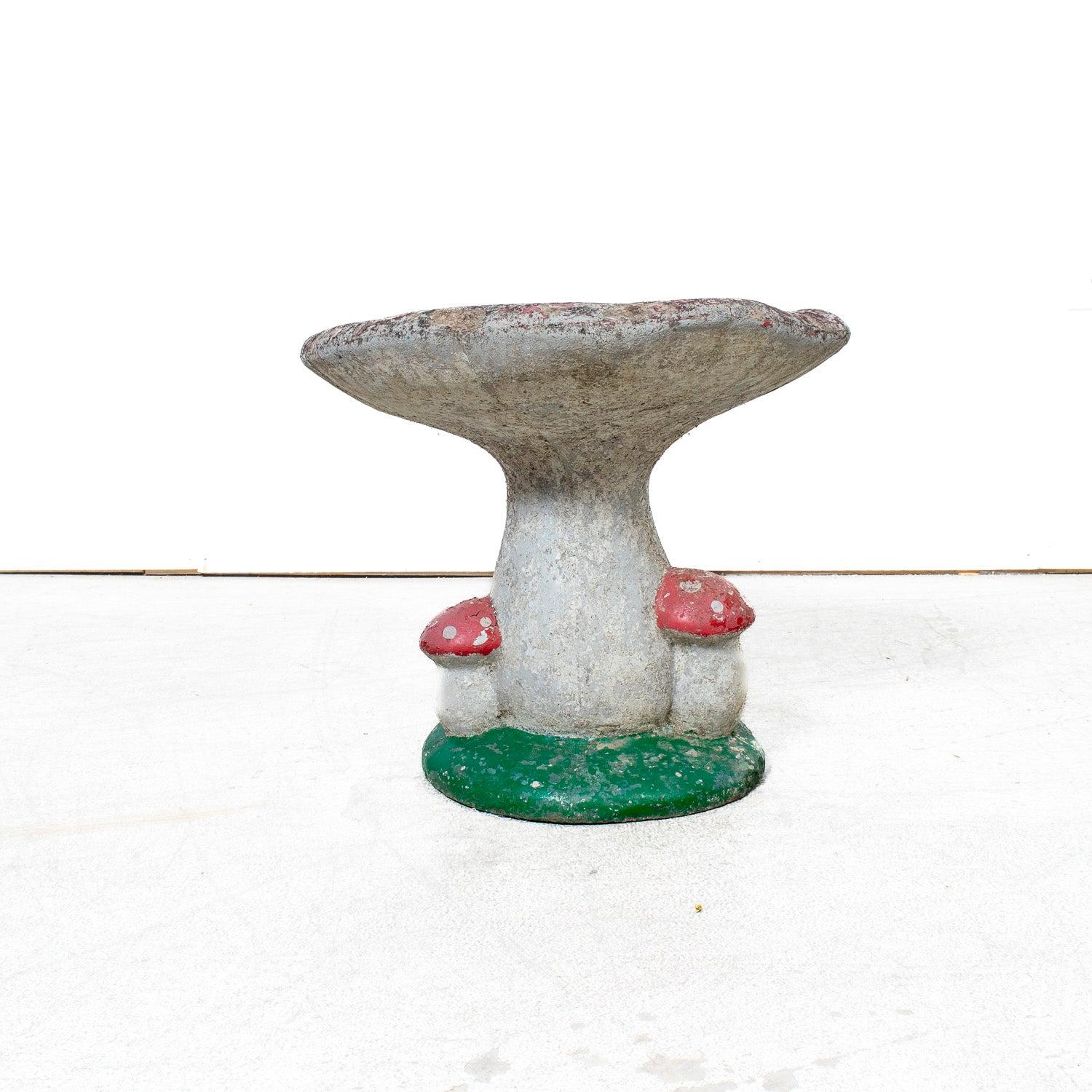 Mid-20th Century French Cast Concrete Mushroom Garden Ornament or Sculpture For Sale 6