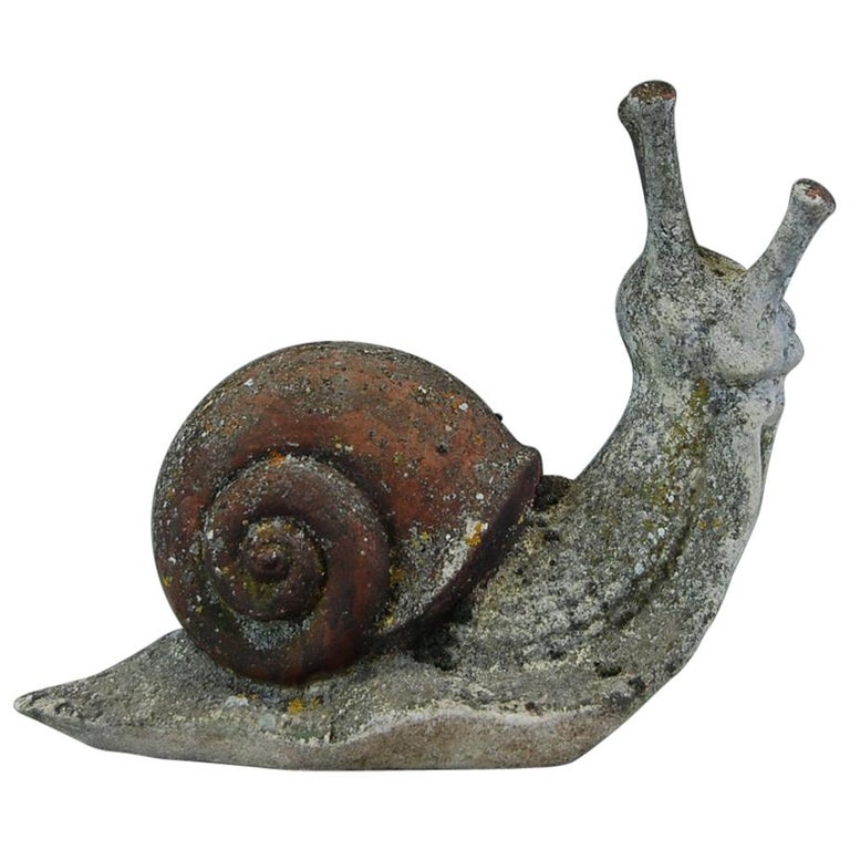 garden snail statue