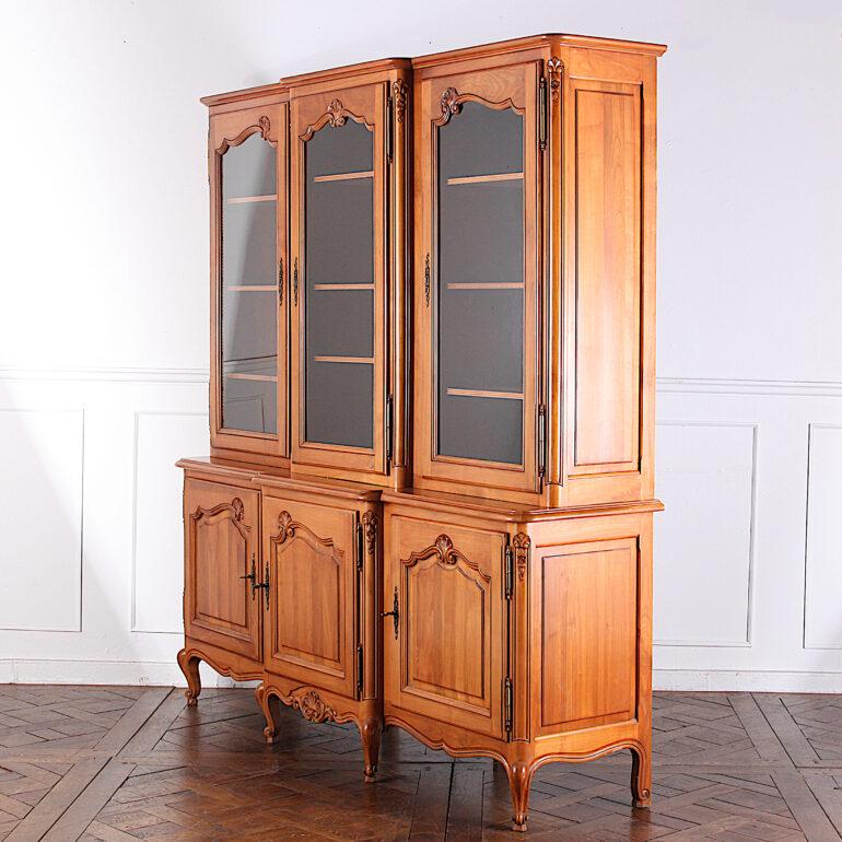 Mid-20th Century French Cherrywood Bookcase Cabinet 3