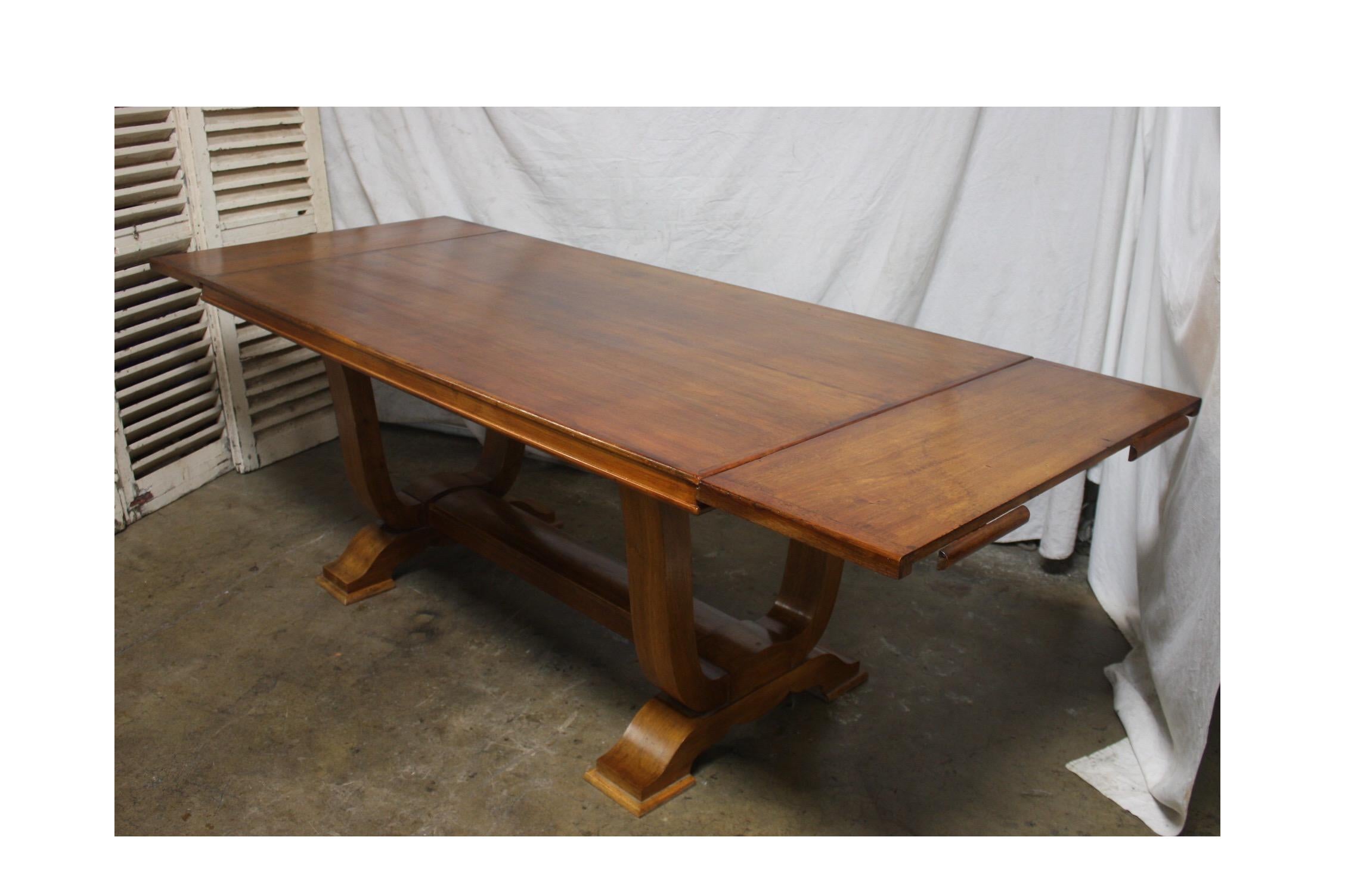 Mid-20th Century French Dining Table with 2 Extensions 6