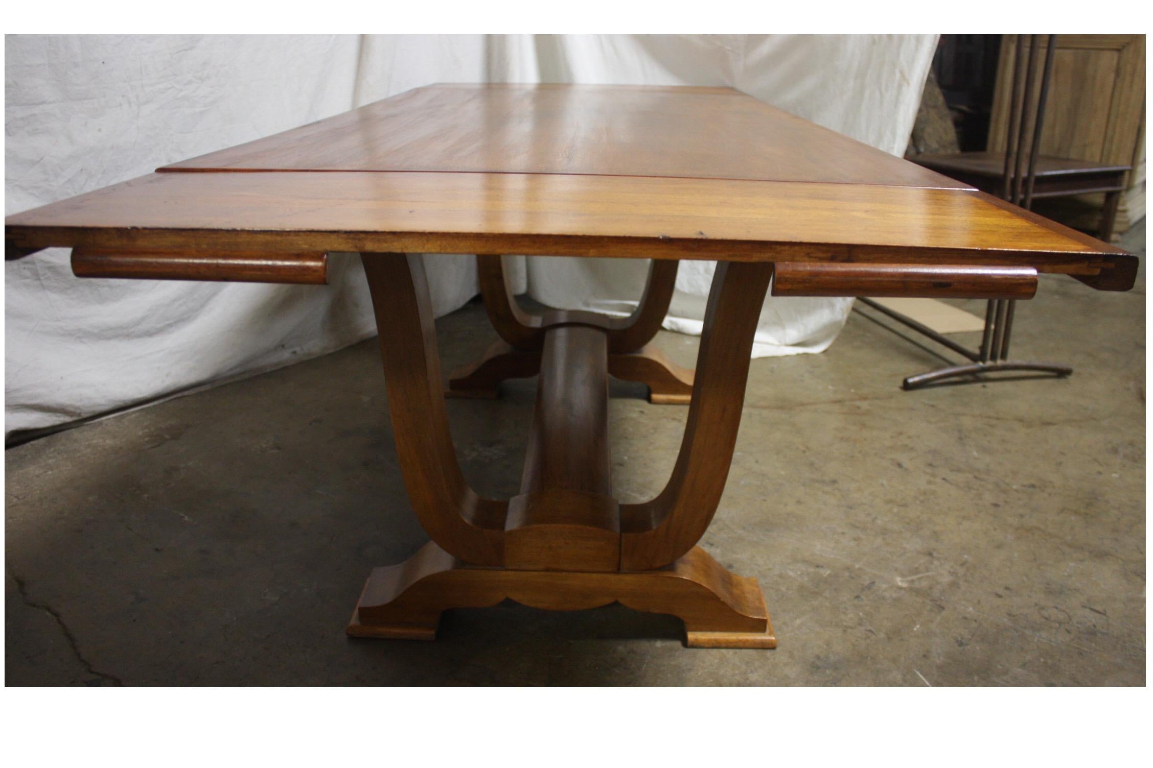 Mid-20th Century French Dining Table with 2 Extensions 8