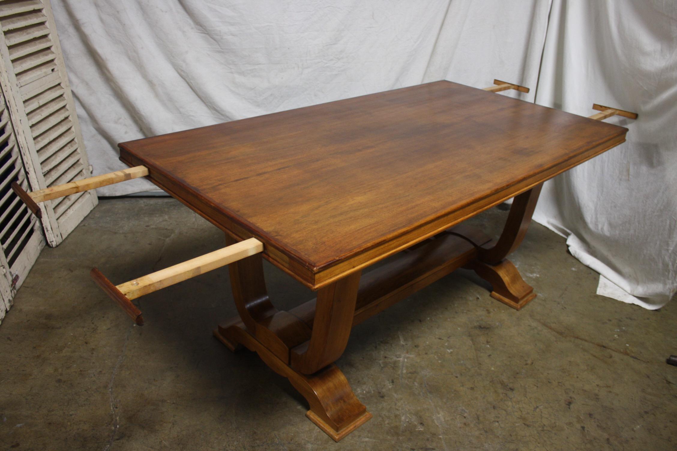 Mid-20th Century French Dining Table with 2 Extensions 9