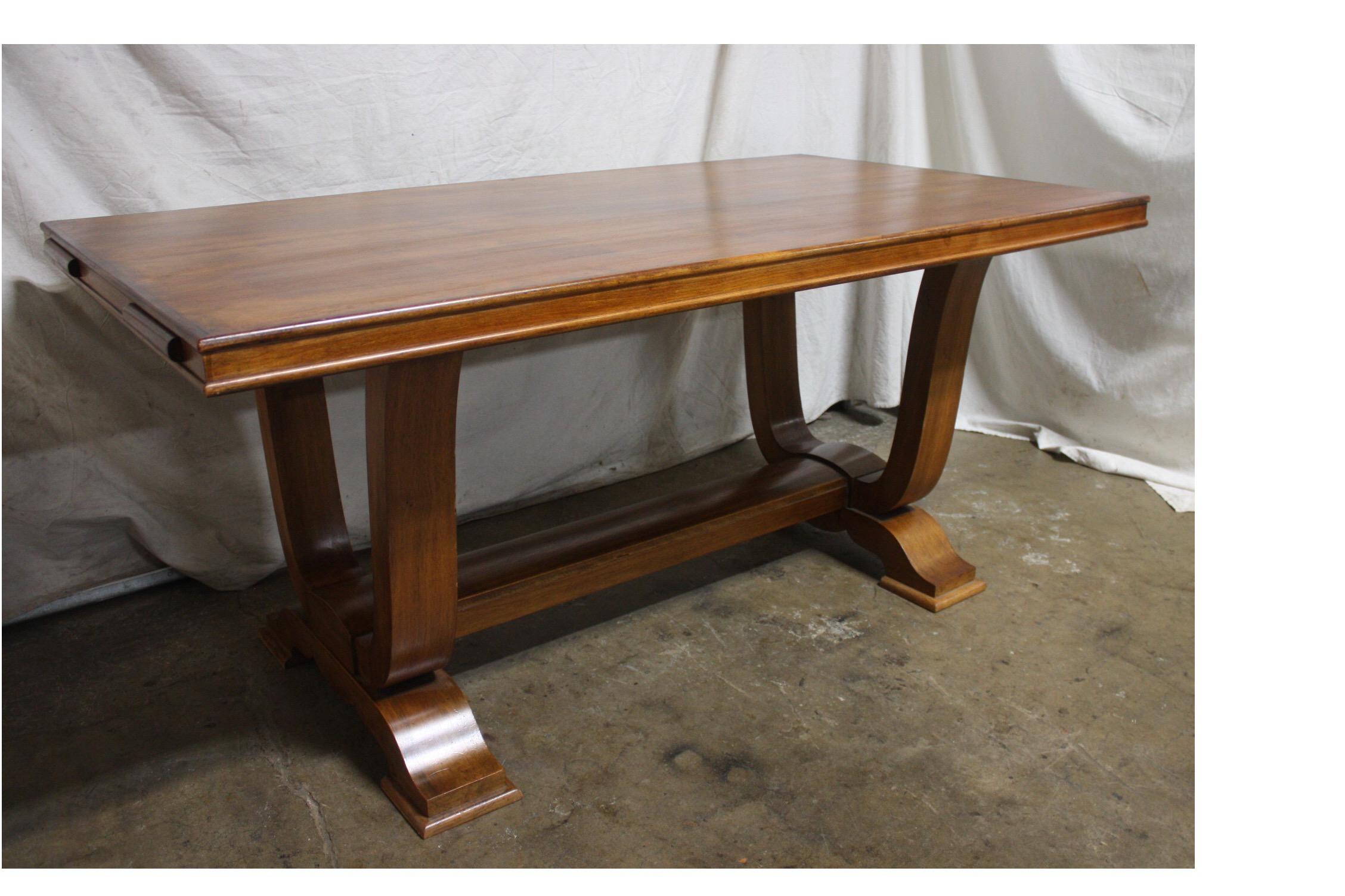 Mid-20th Century French Dining Table with 2 Extensions 2