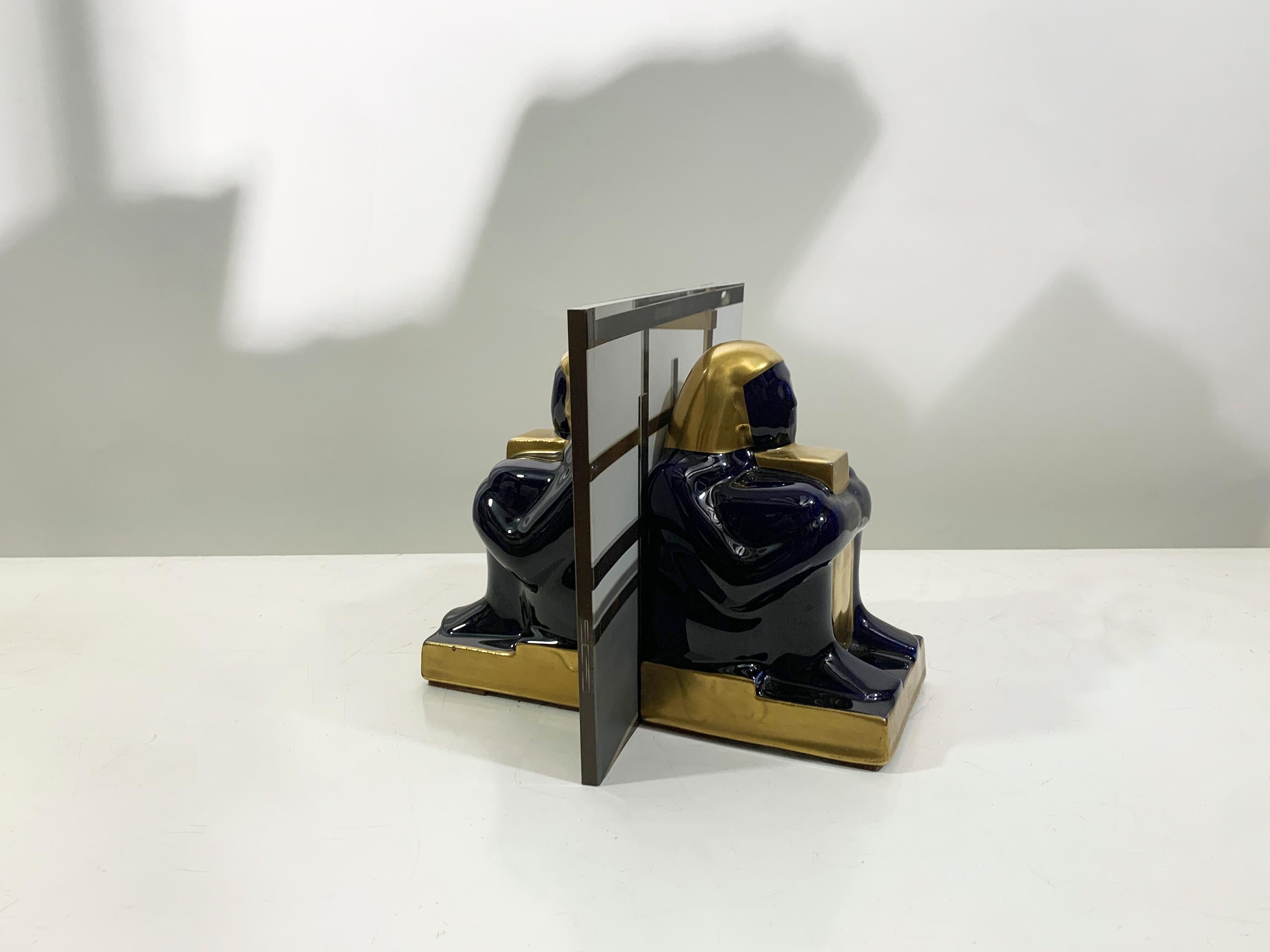 Mitte des 20. Jahrhunderts Französisch ägyptischen Revival keramischen Buchstützen in Deep Navy / GoldFarbe im Angebot 8