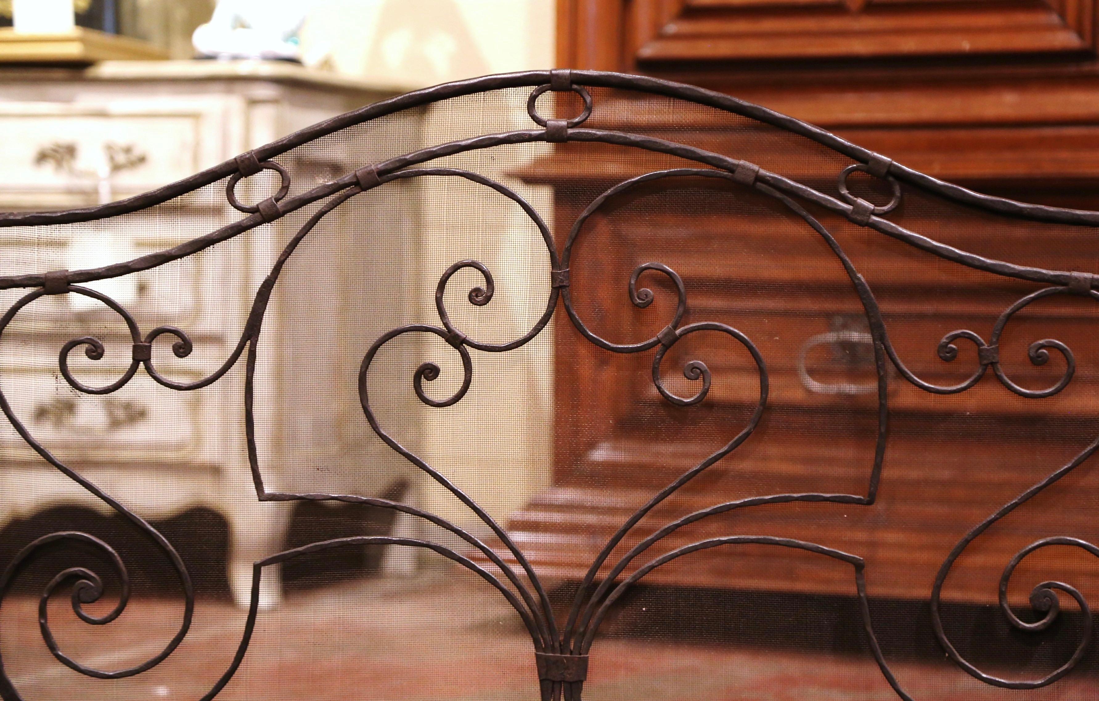 Mid-20th Century French Gothic Wrought Iron Three-Panel Fireplace Screen 1