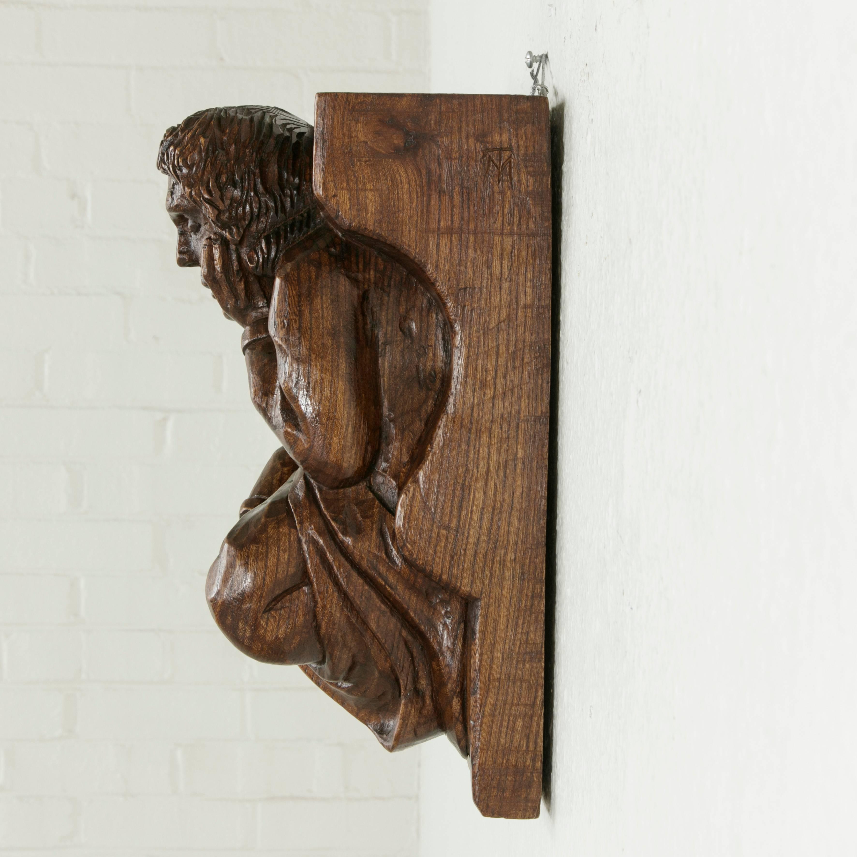 Mid-20th Century French Hand-Carved Elm Wall Sconce or Bracket with Medieval Man 3