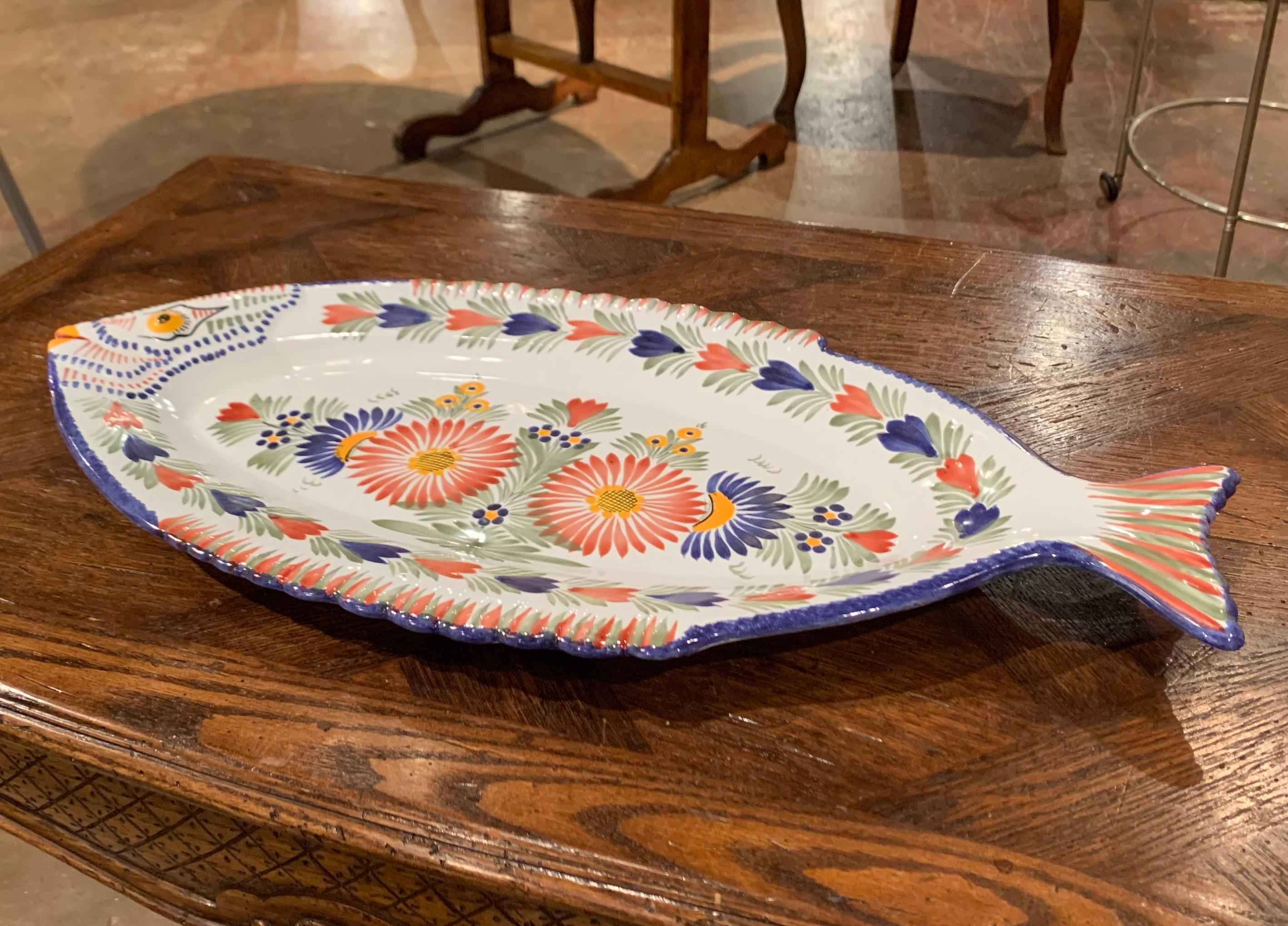 Mid-20th Century French Hand Painted Faience Fish Platter from HB Quimper 3
