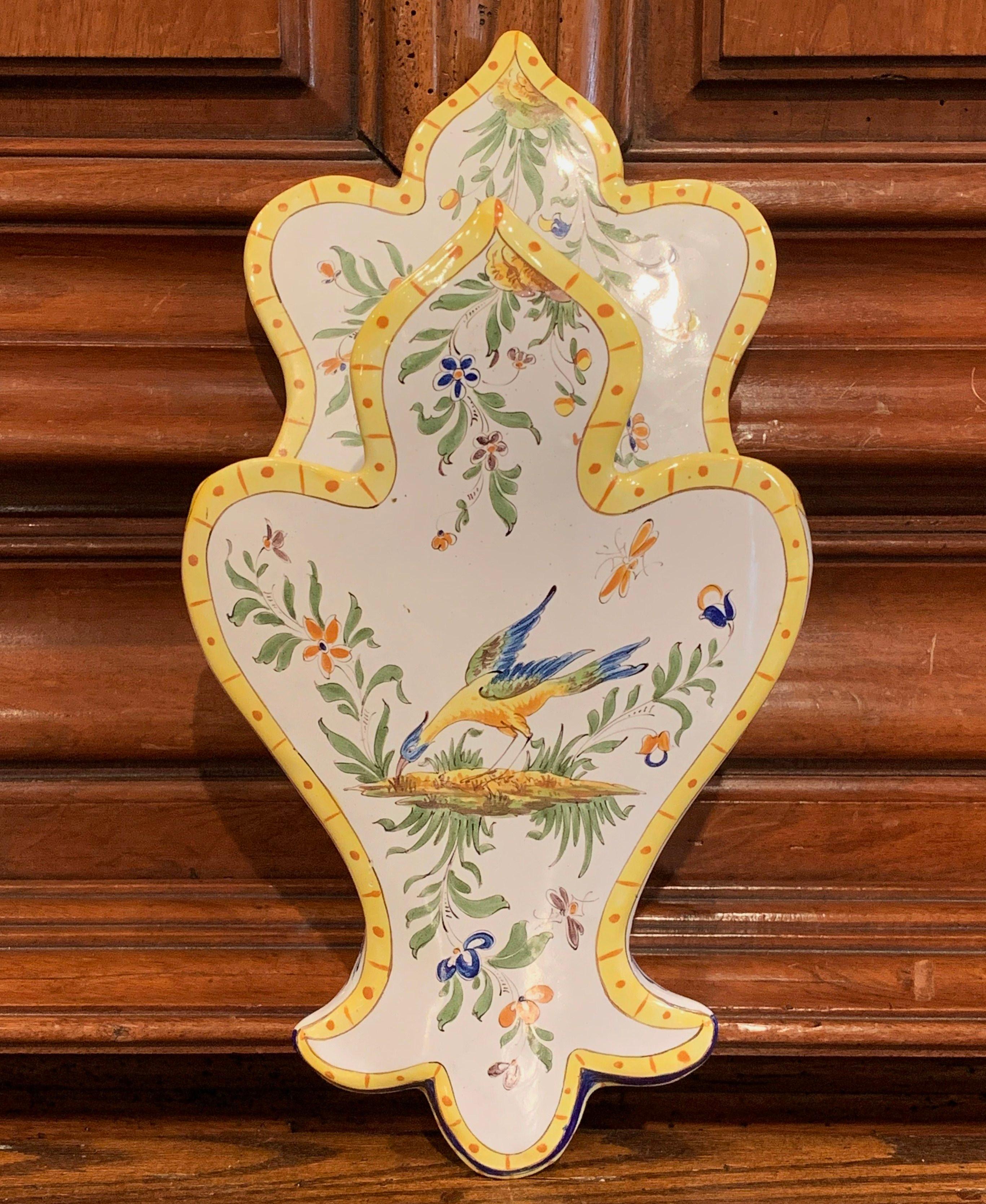 Mid-20th Century French Hand Painted Faience Wall Letter Holder In Excellent Condition In Dallas, TX