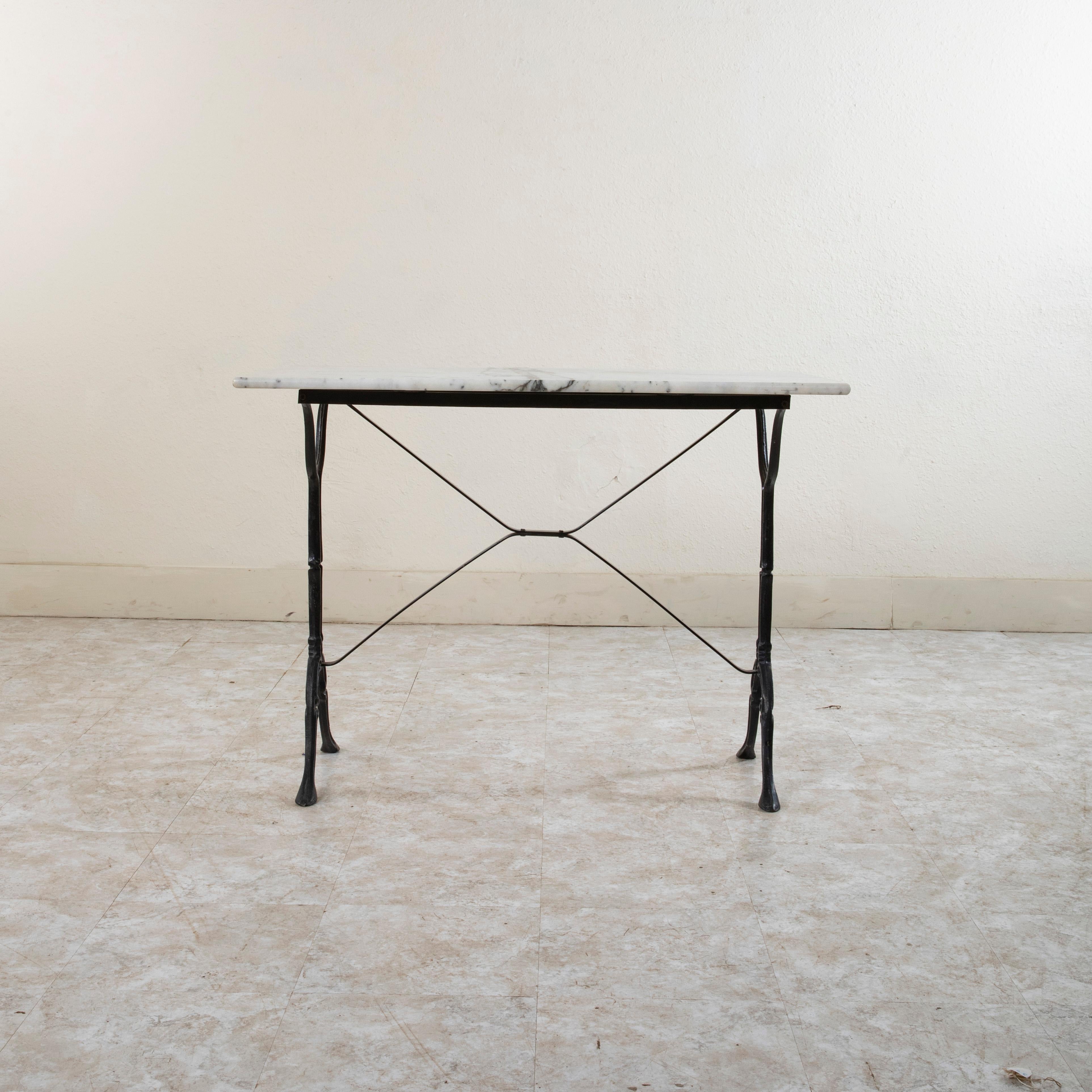 Mid-20th Century French Iron and Marble Bistro Table In Good Condition For Sale In Fayetteville, AR