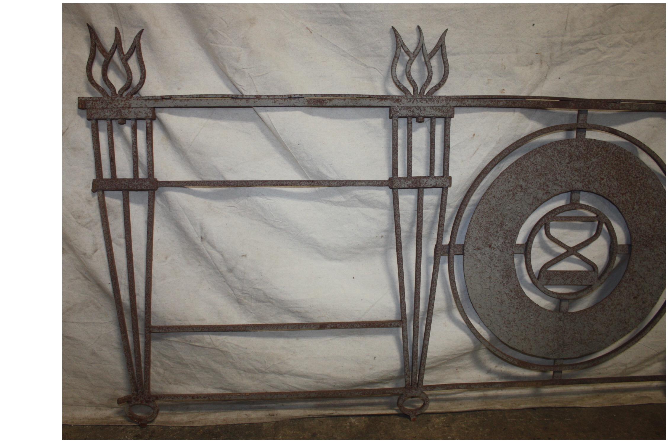 Mid-20th Century French Iron Element For Sale 1