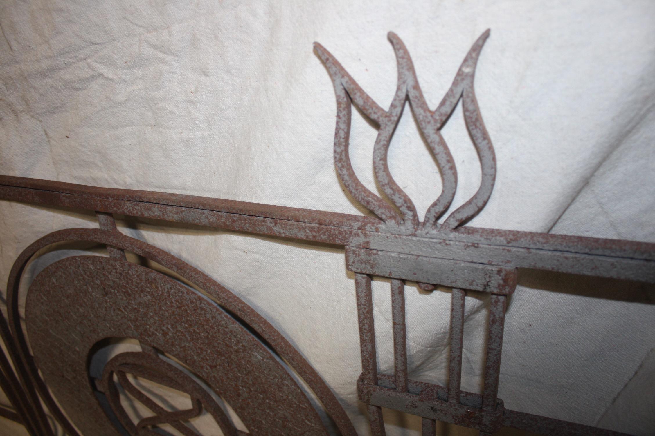 Mid-20th Century French Iron Element For Sale 3