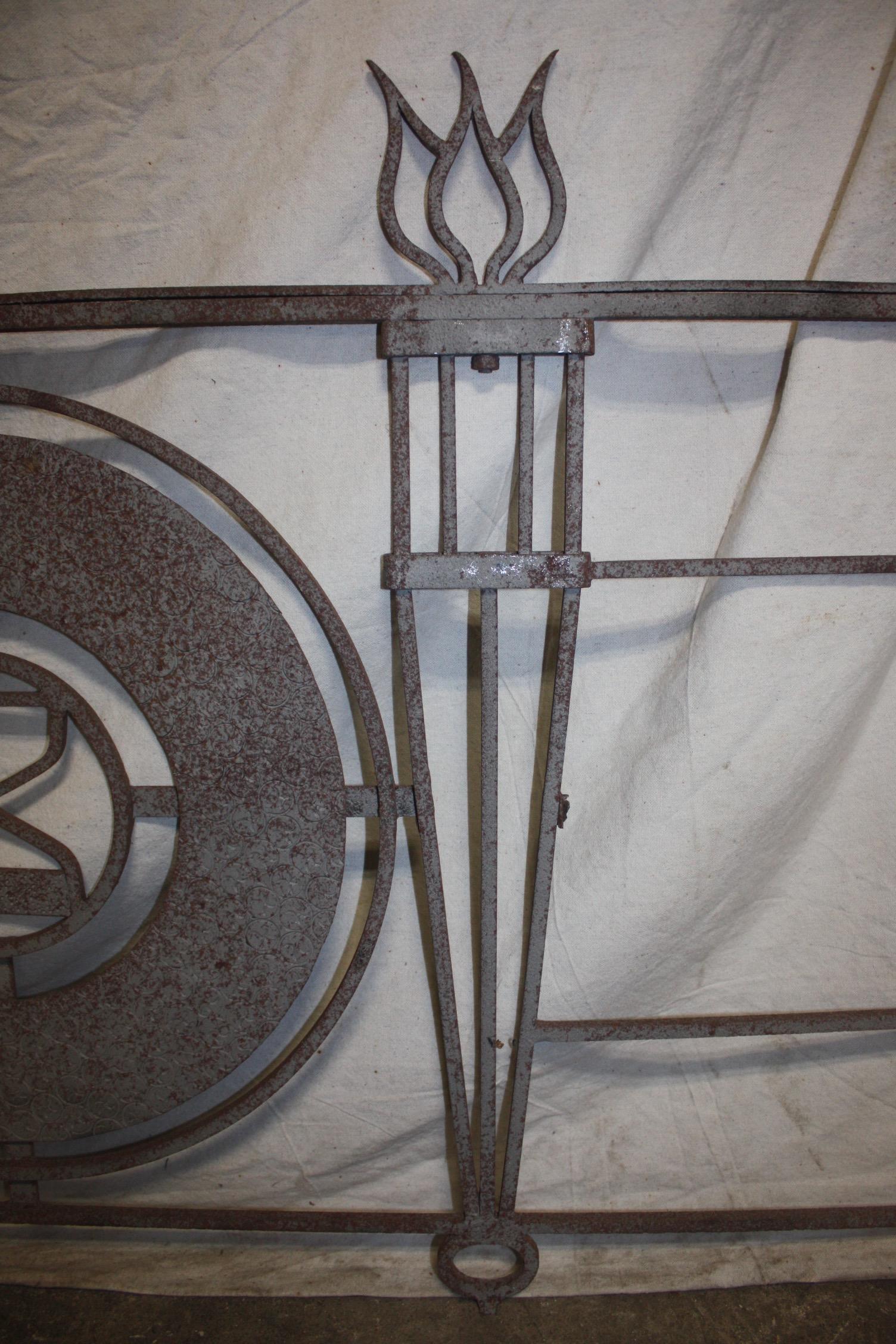 Mid-20th Century French Iron Element For Sale 5