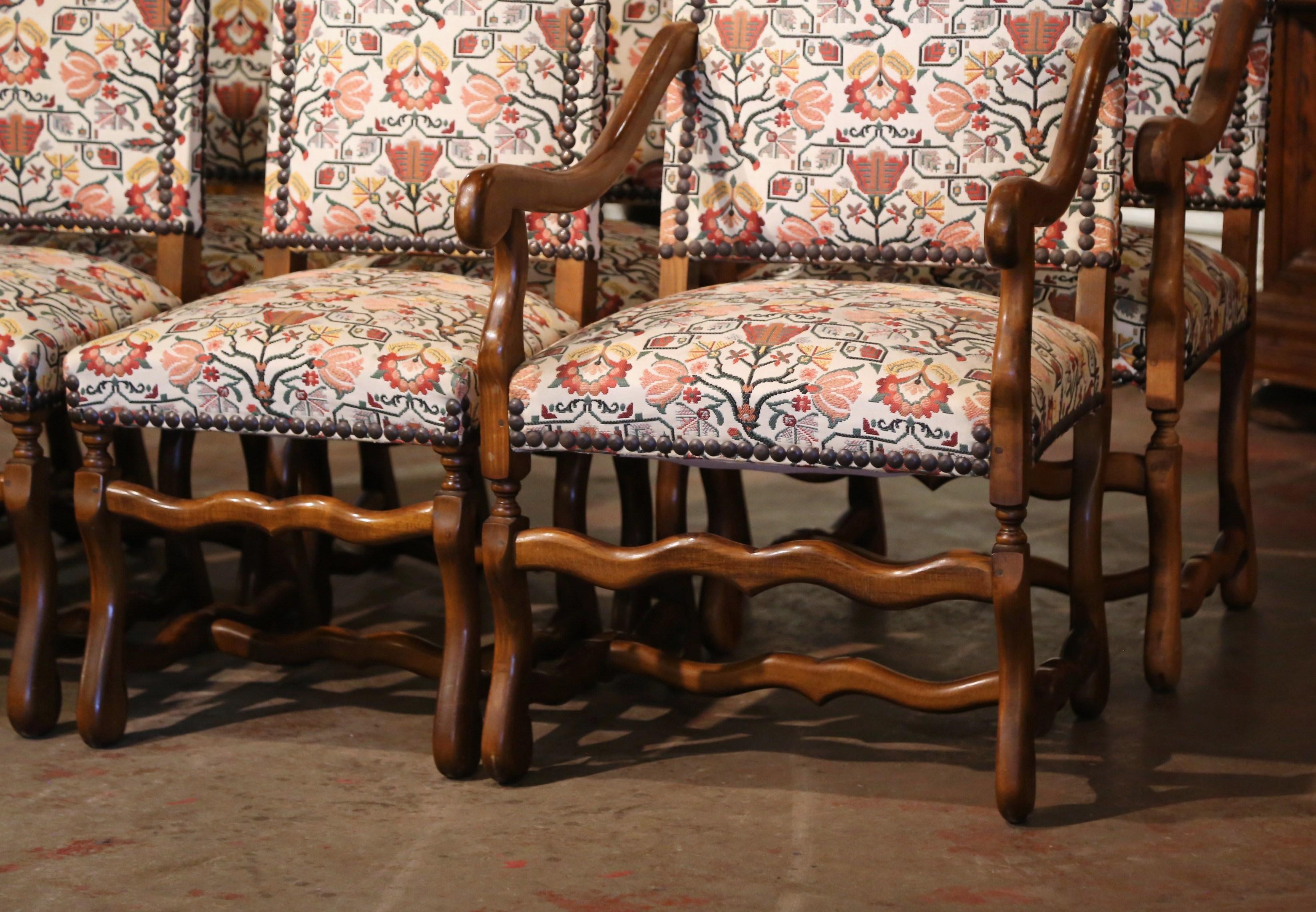 Mid-20th Century French Louis XIV Carved Walnut Dining Chairs, Set of Eight 3