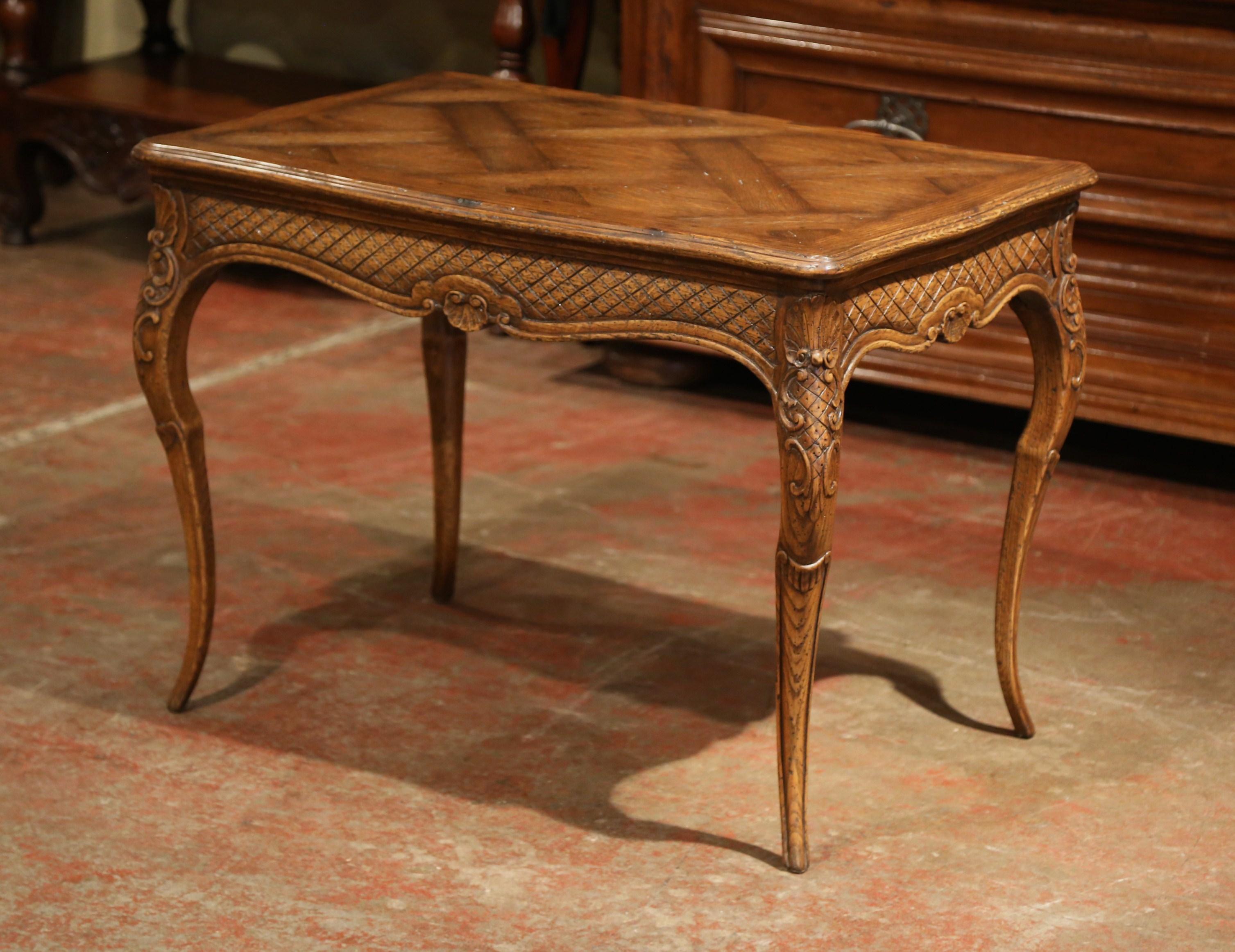 Midcentury French Louis XV Carved Oak Side Table with Inlay Parquetry Decor For Sale 1