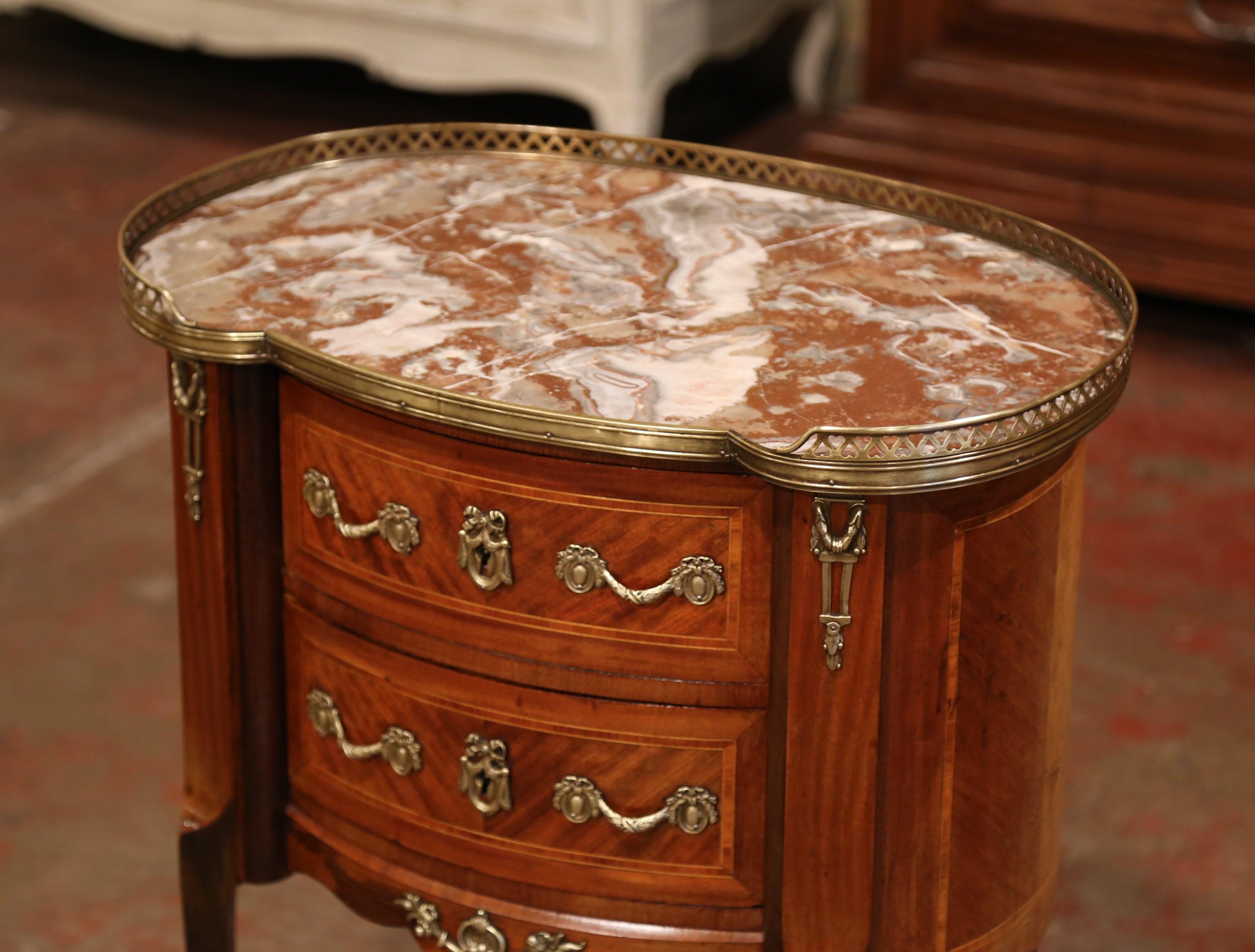 Mid-20th Century French Louis XV Walnut Commode Chest of Drawers with Marble Top In Excellent Condition In Dallas, TX