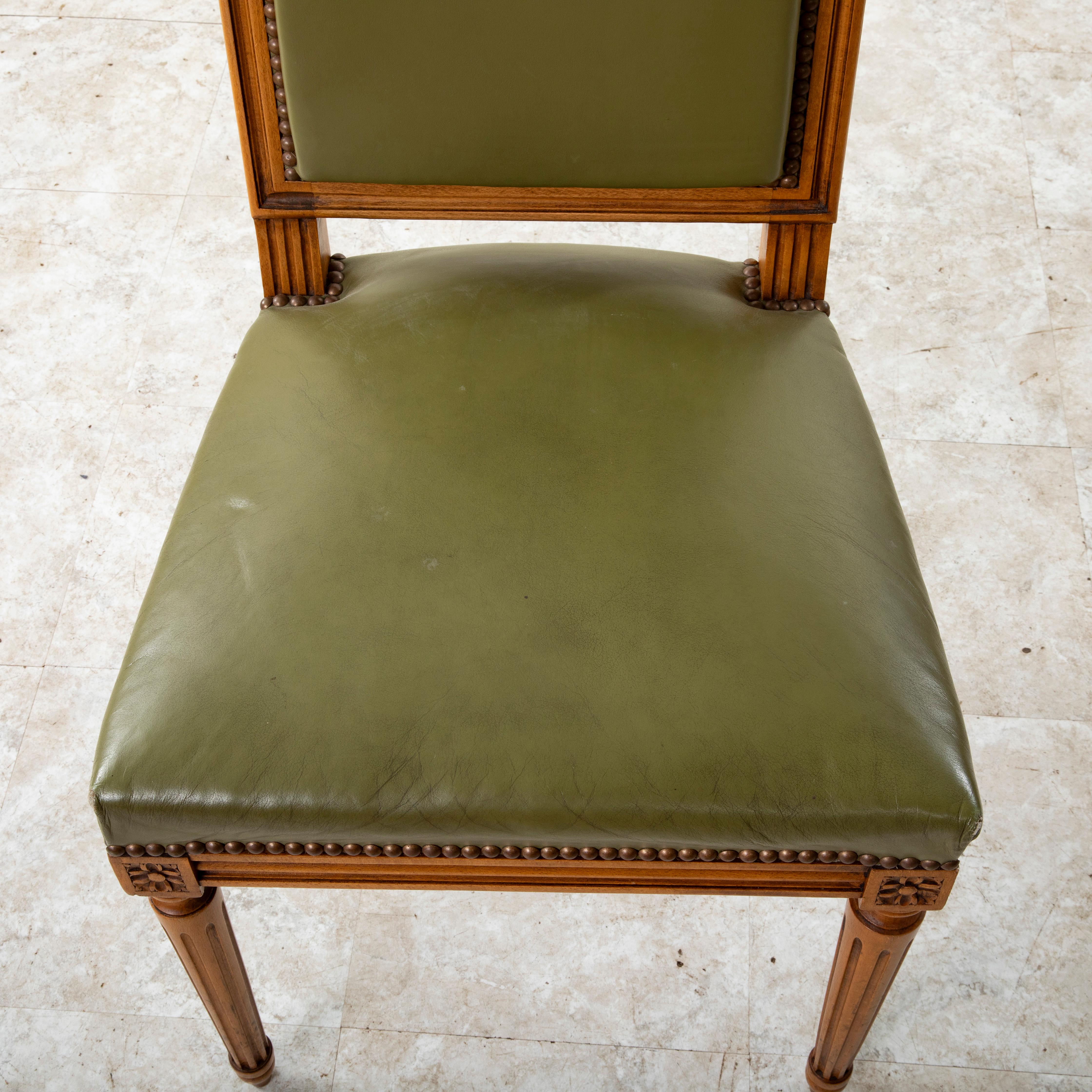 Mid 20th Century French Louis XVI Style Walnut Side Chair or Desk Chair, Leather For Sale 4