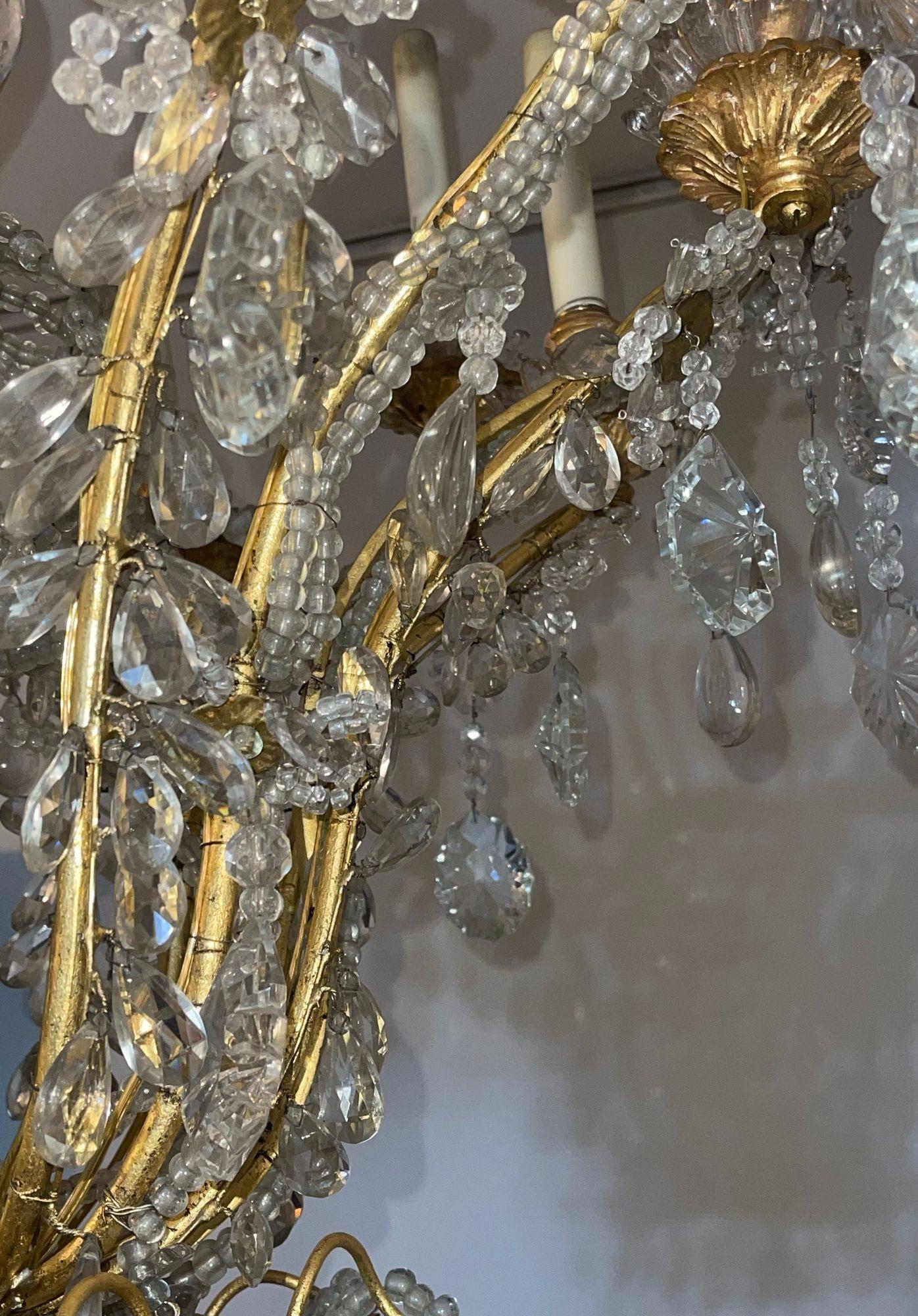 Lampadario in cristallo e ferro dorato della Maison Baguès della metà del XX secolo in vendita 2