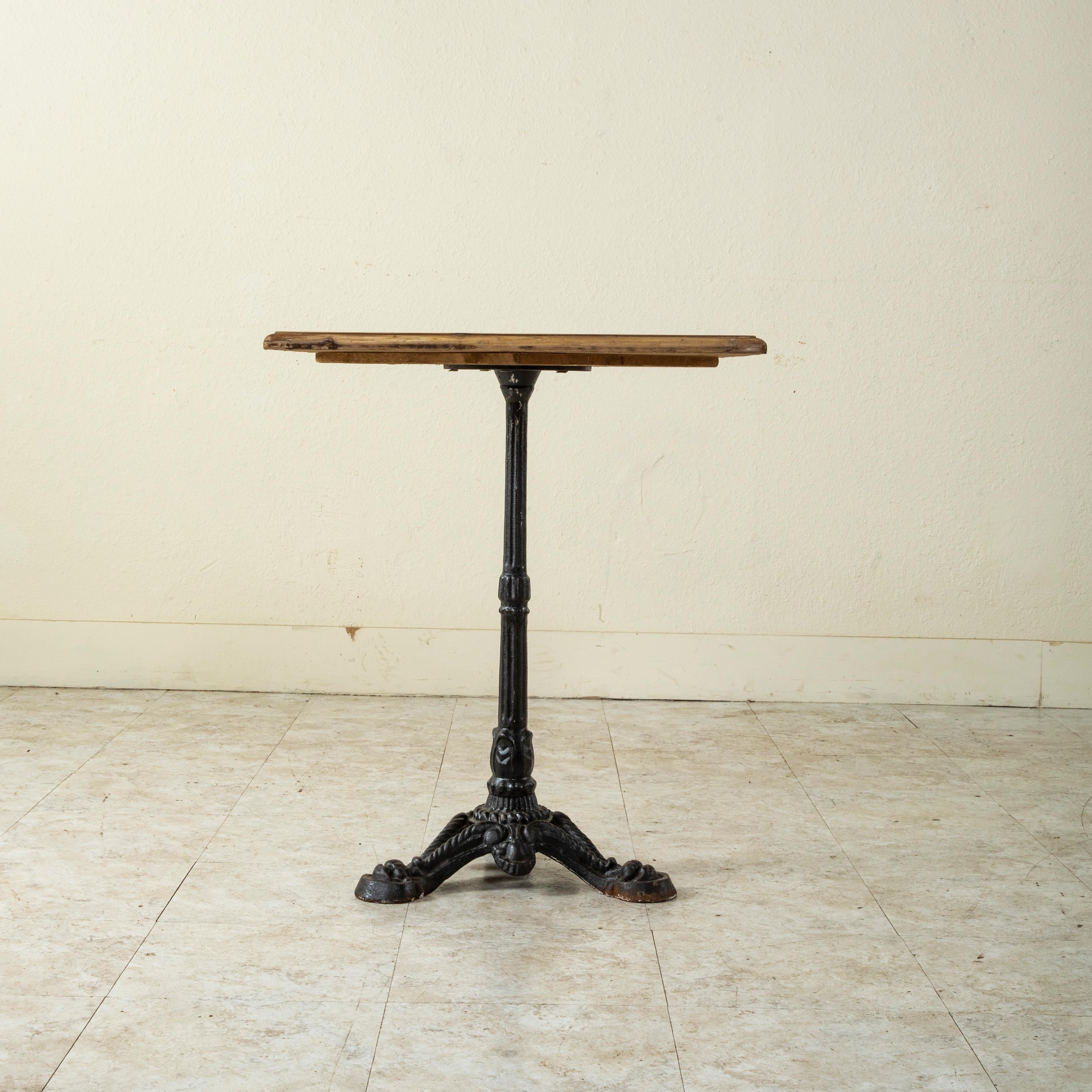 Mid-20th Century French Pine and Cast Iron Bistro Table For Sale 3