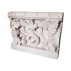 Mid-20th Century French Plaster Chateau Ornament with Grape Vine