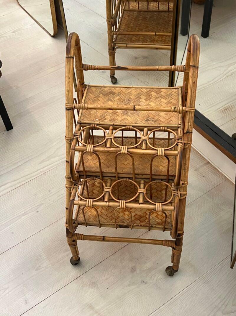 Francese Carrello portabevande in rattan francese della metà del XX secolo in vendita