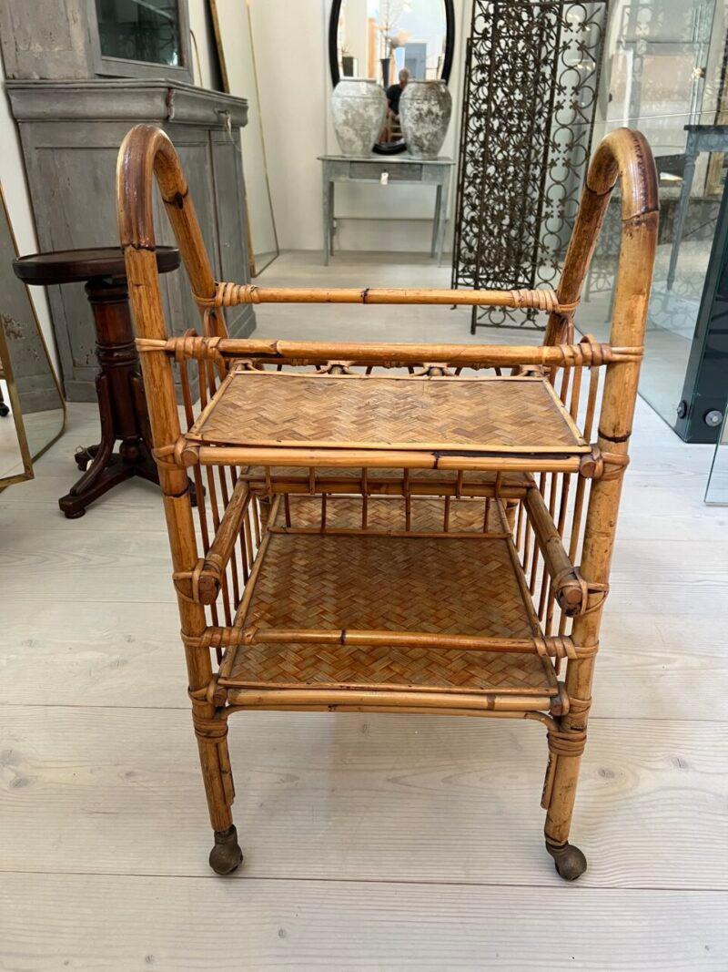 Carrello portabevande in rattan francese della metà del XX secolo in vendita 1
