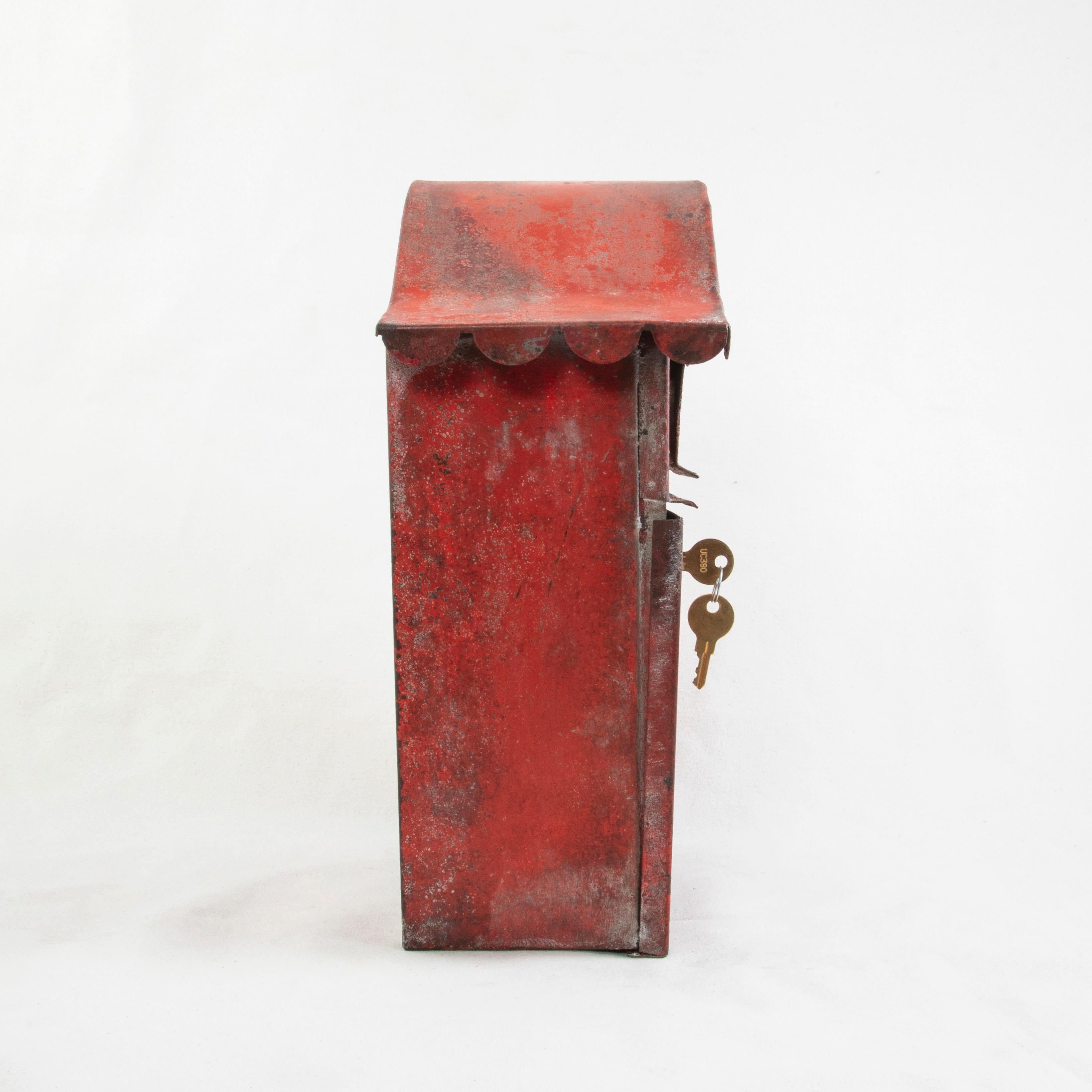 Mid-20th Century French Red Metal Mailbox with Lock and Key 1