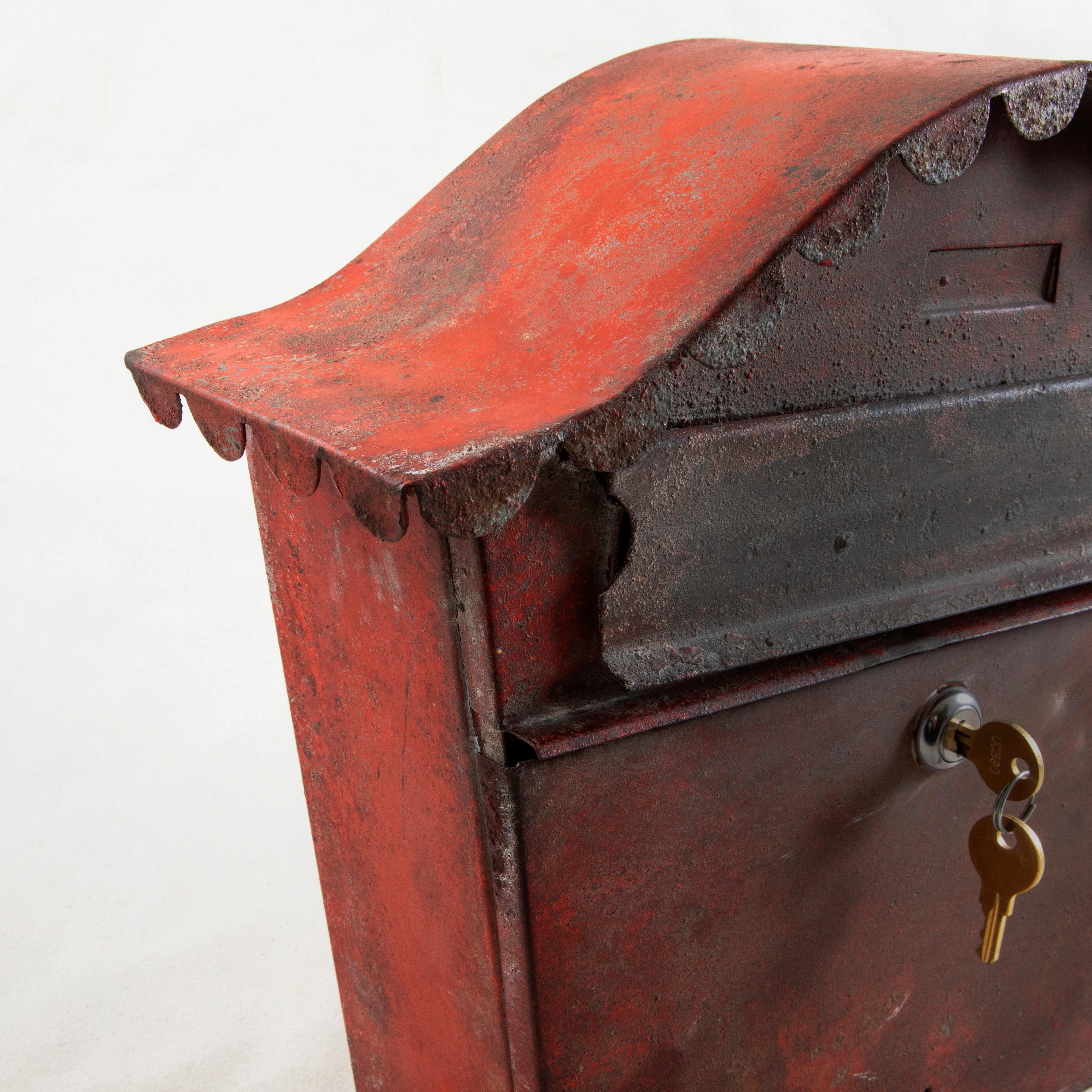 Mid-20th Century French Red Metal Mailbox with Lock and Key 3