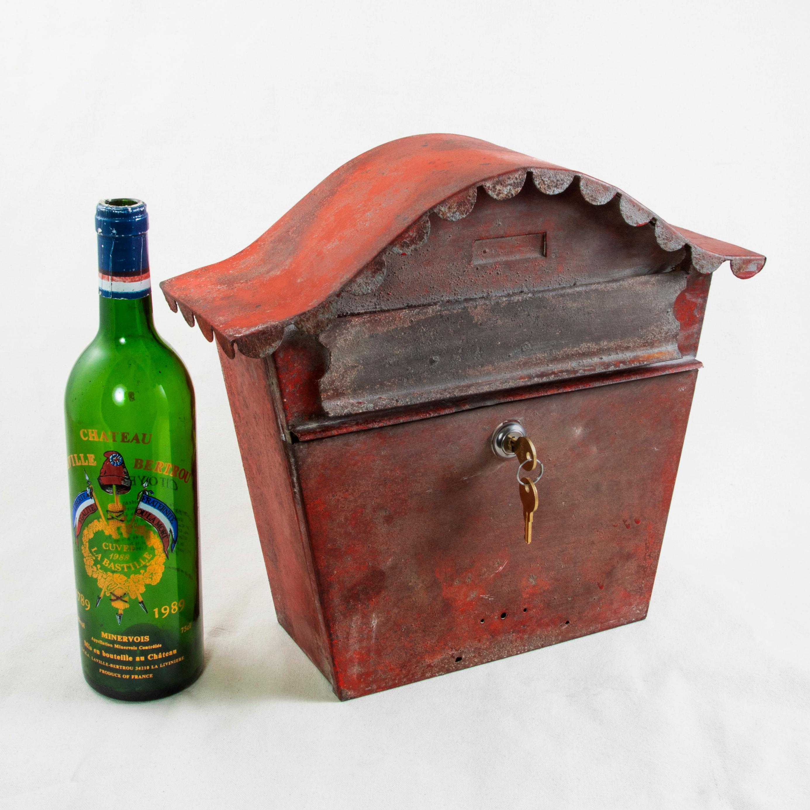 Mid-20th Century French Red Metal Mailbox with Lock and Key 4