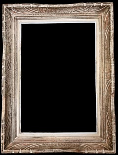 Cornice rustica francese in legno invecchiato, metà del XX secolo