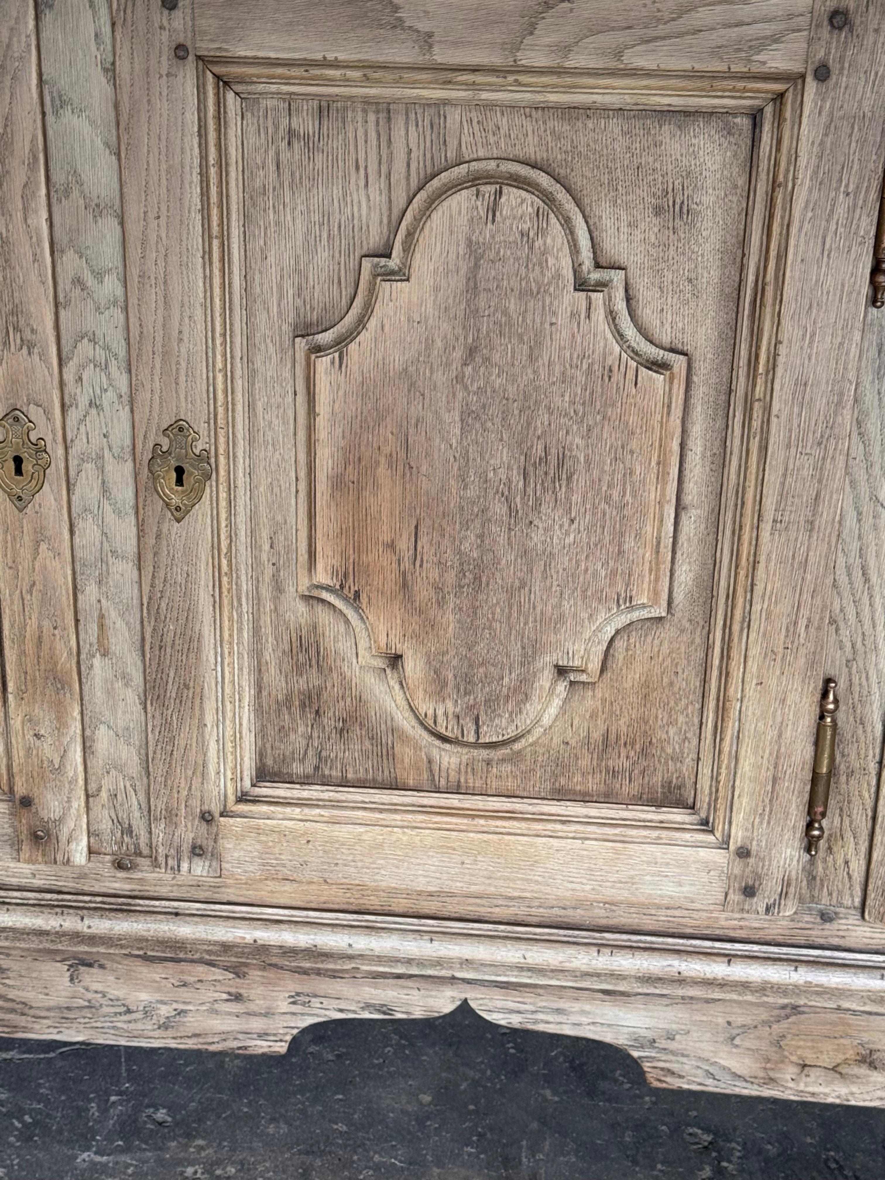 Französischer Server Mitte des 20. Jahrhunderts (Holz) im Angebot