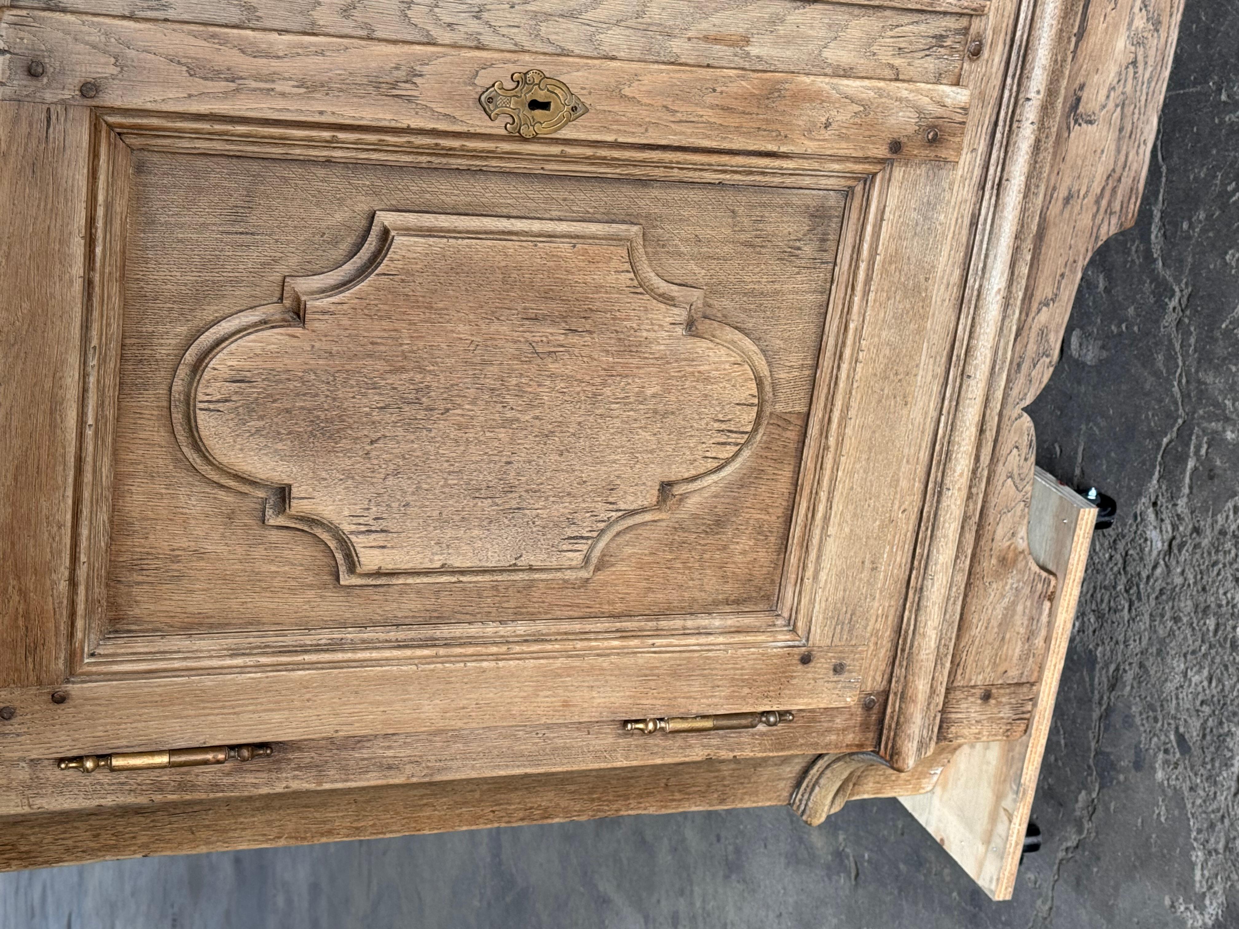 Französischer Server Mitte des 20. Jahrhunderts im Angebot 1