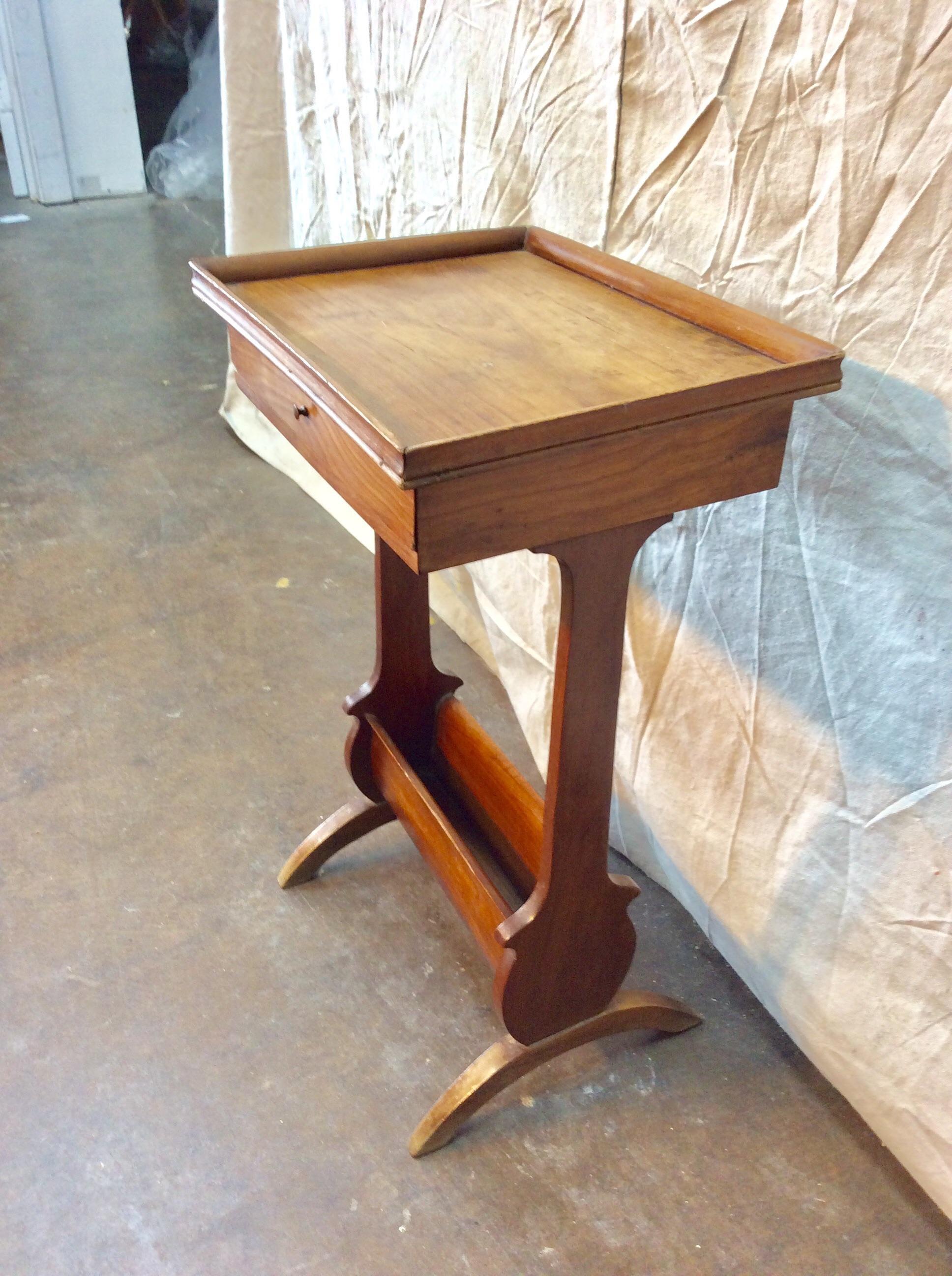 Mid-20th Century French Side Table In Good Condition For Sale In Burton, TX